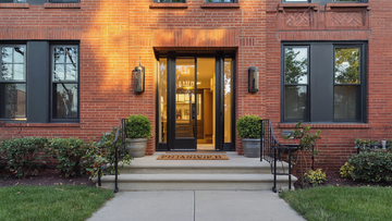 Philadelphia Airbnb Entryway Photos Shaping Summer 2026 First Clicks