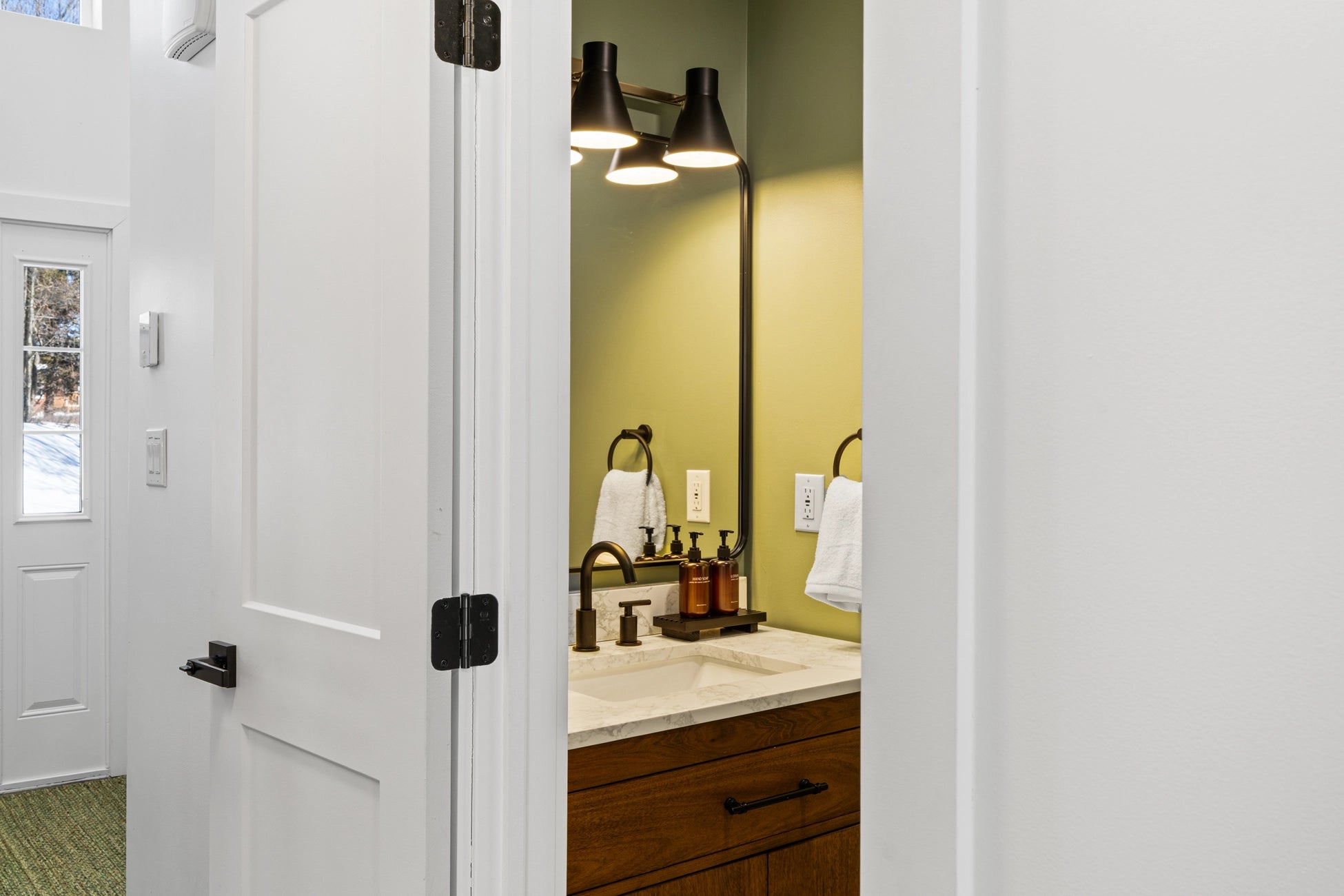 Airbnb Photography Project in Long Pond PA | Alpine Serenity Lodge