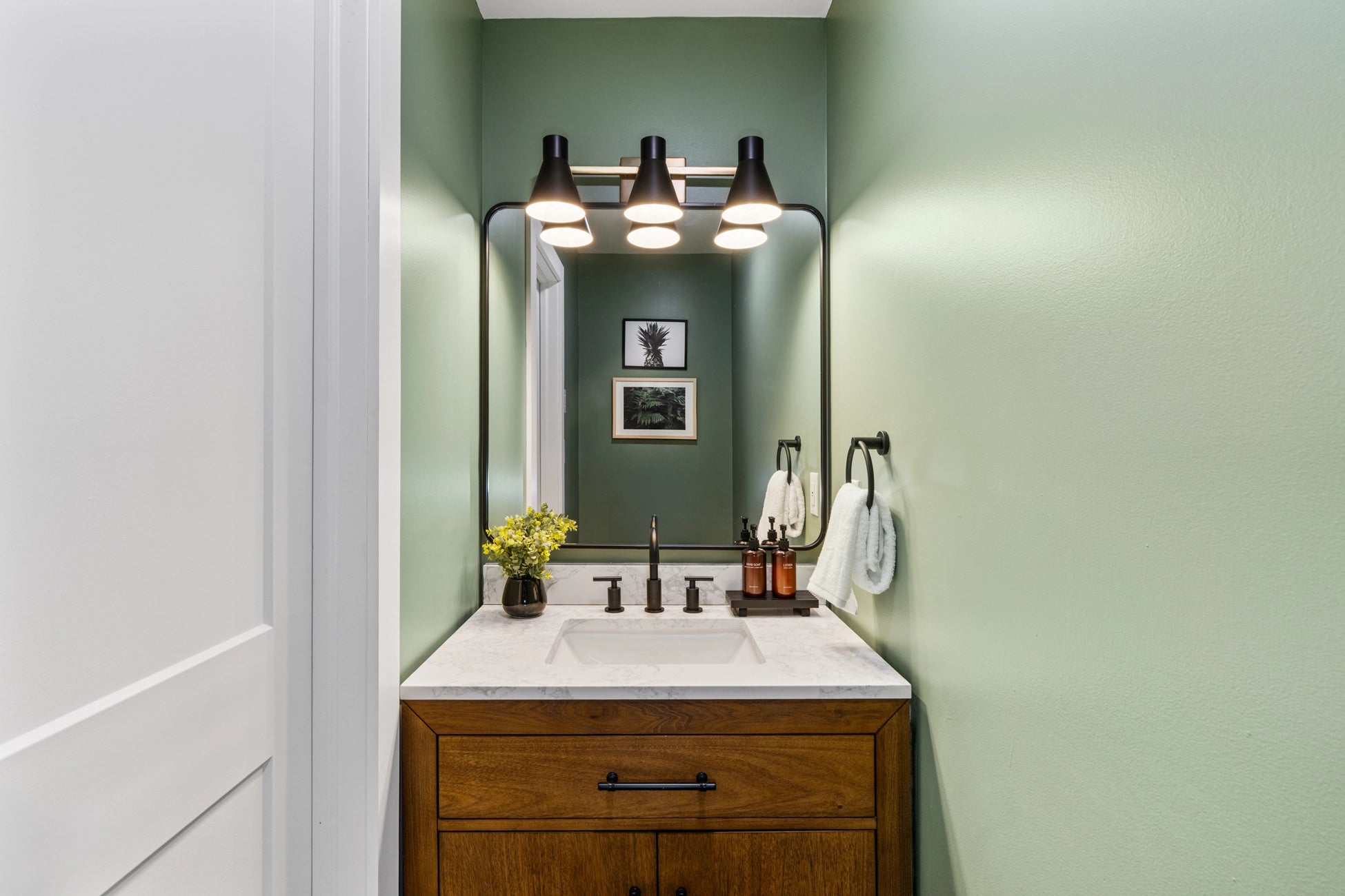 Airbnb Photography Project in Long Pond PA | Alpine Serenity Lodge