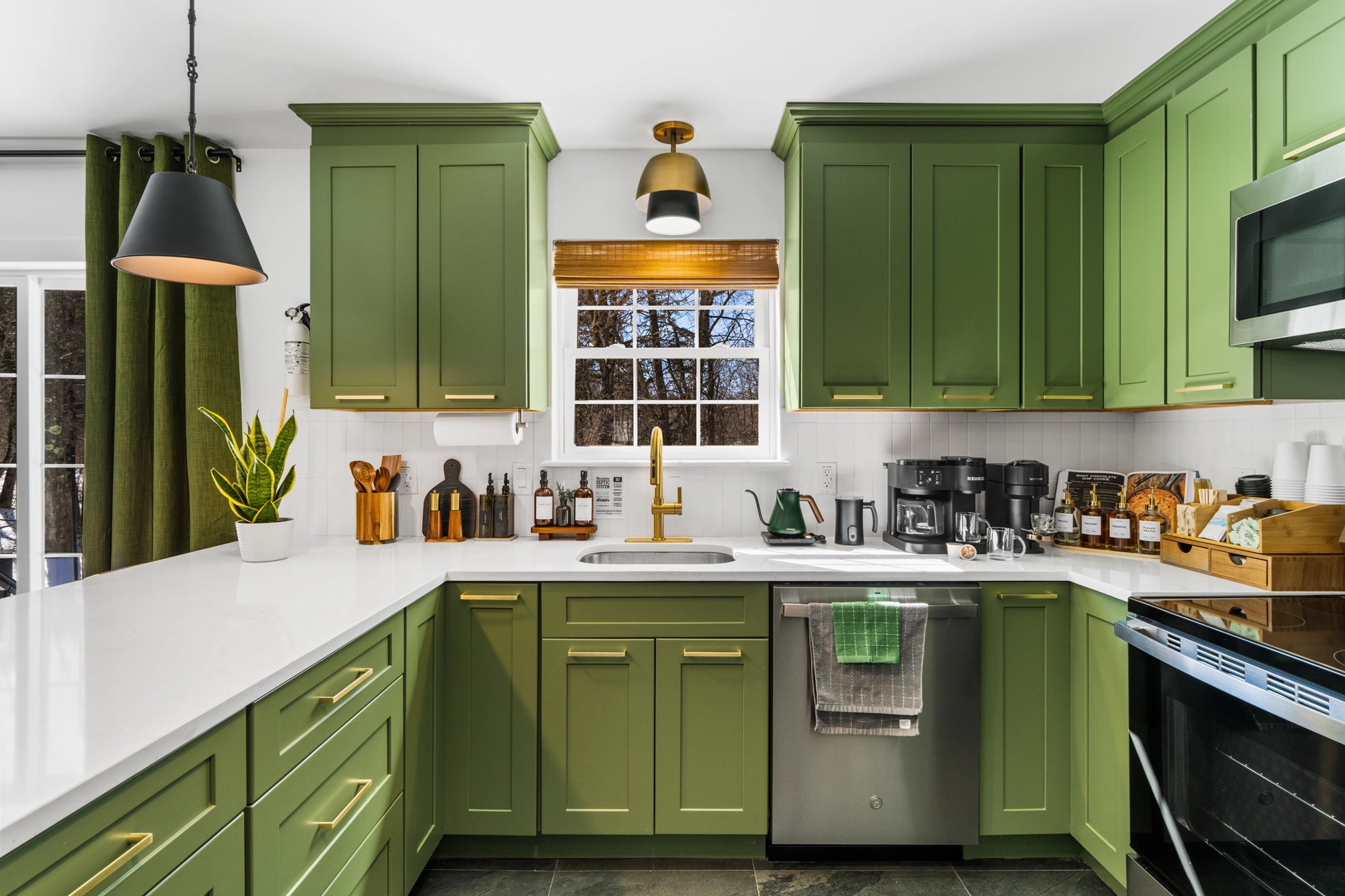 Airbnb Photography Project in Long Pond PA | Alpine Serenity Lodge