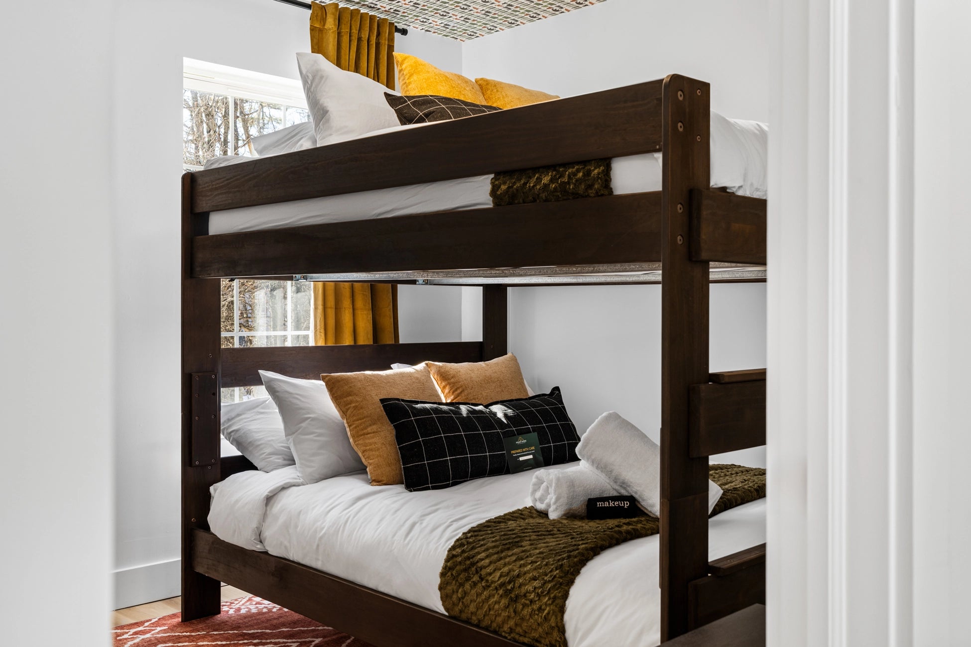 Airbnb Photography Project in Long Pond PA | Alpine Serenity Lodge