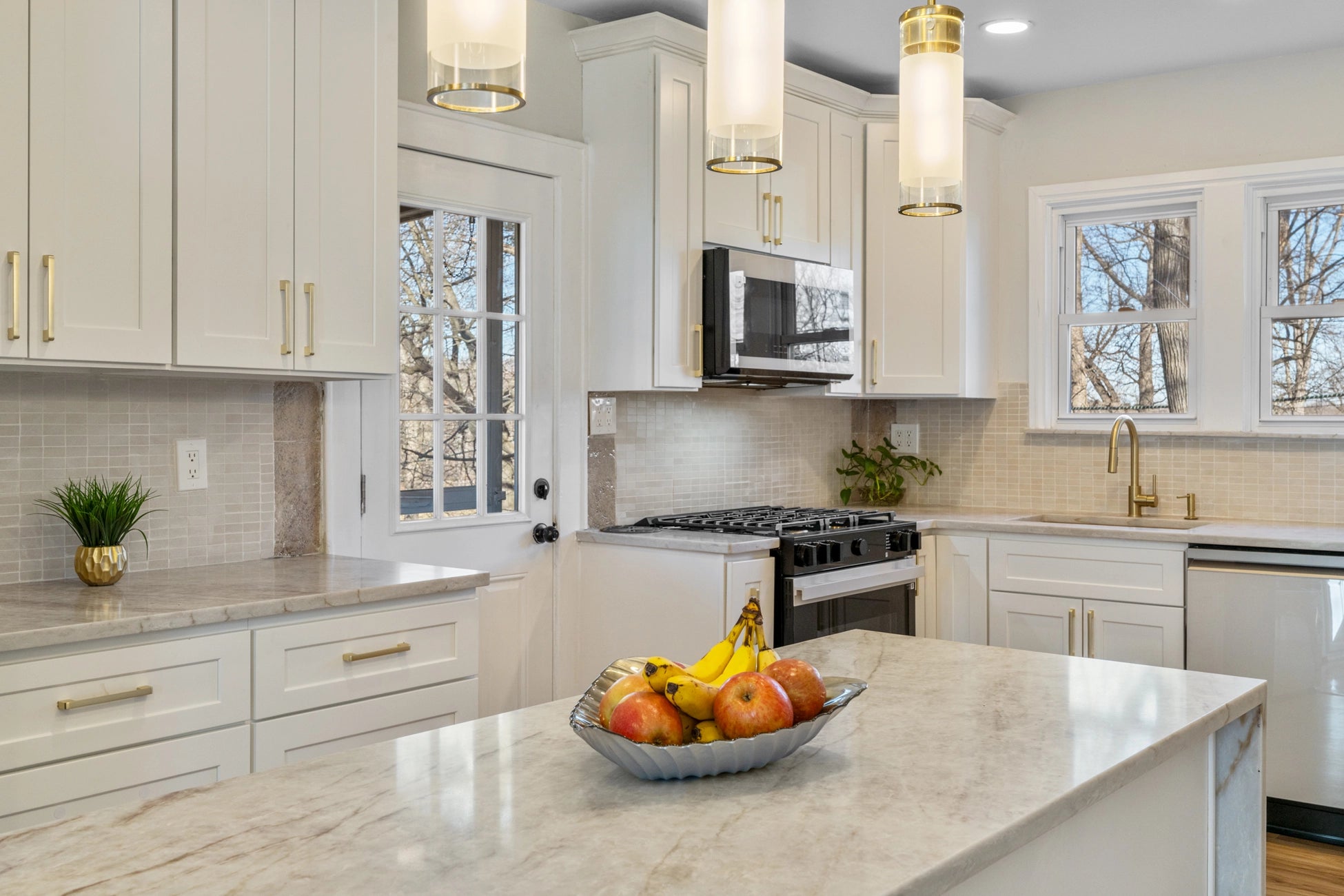 Airbnb Photography: Renovated STR Property in Teaneck, New Jersey