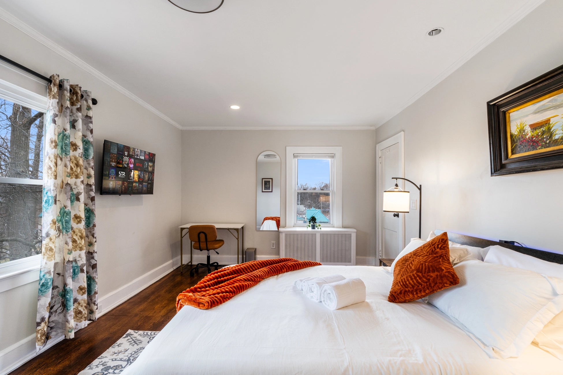 Airbnb Photography: Renovated STR Property in Teaneck, New Jersey