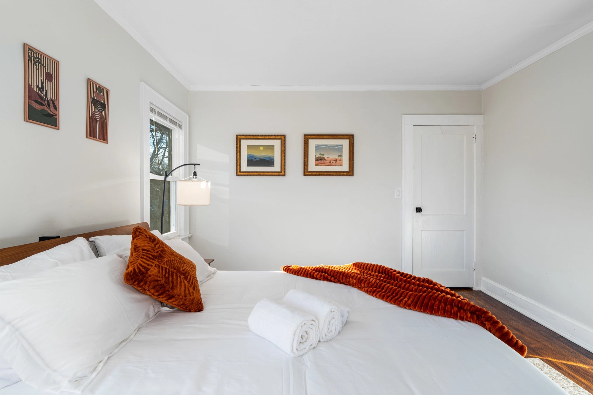 Airbnb Photography: Renovated STR Property in Teaneck, New Jersey