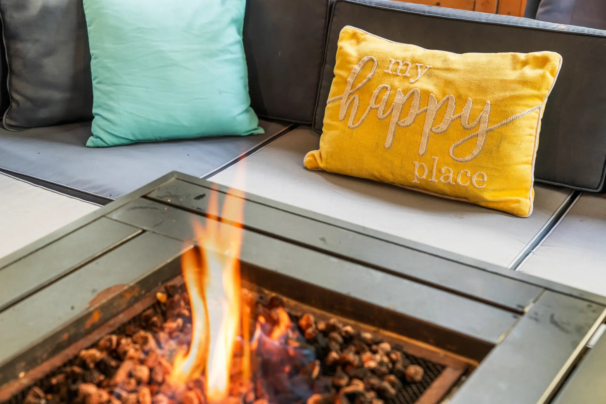 Airbnb Photography: Modern Rustic Retreat in Bushkill, PA