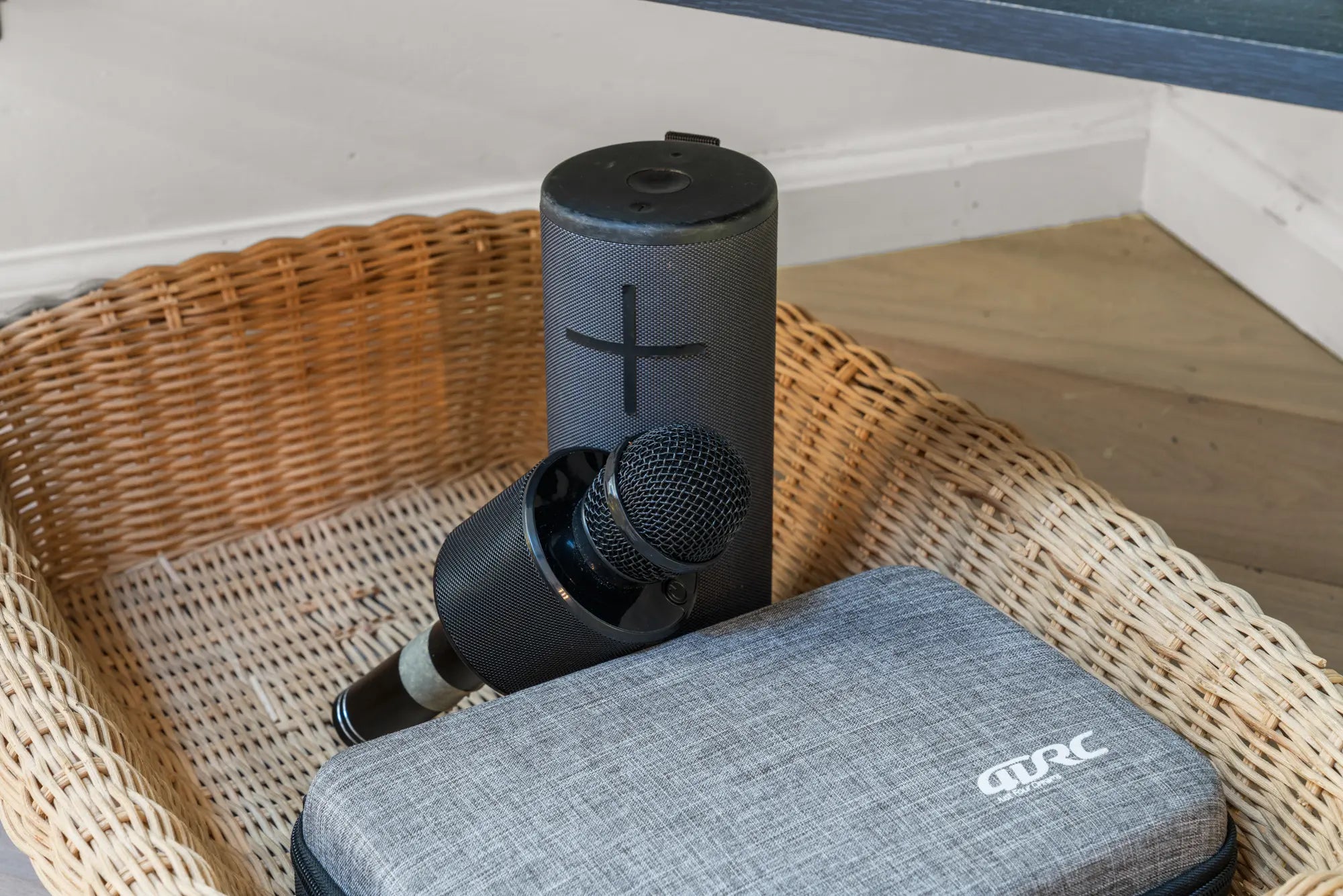 Airbnb Photography: Modern Rustic Retreat in Bushkill, PA