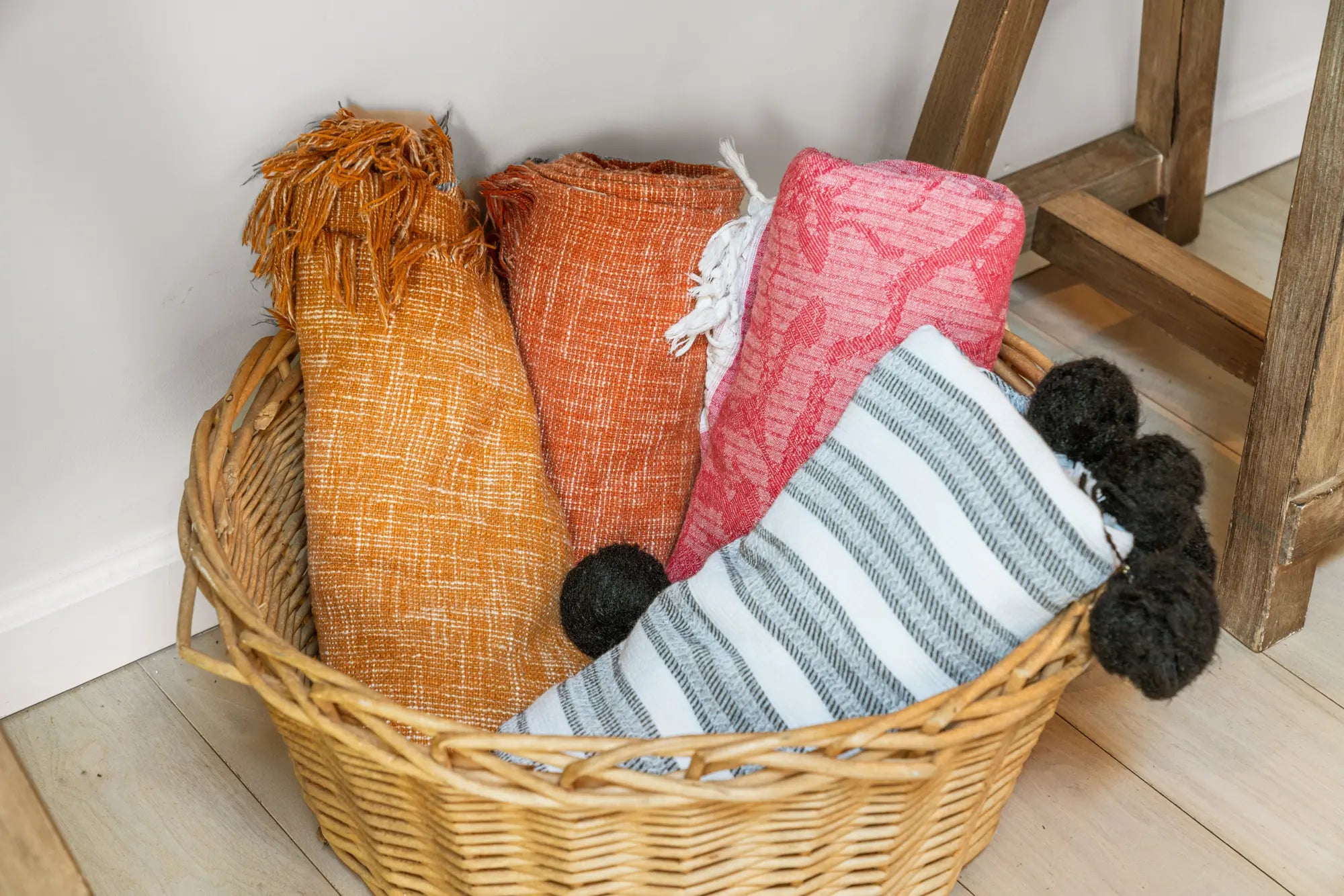 Airbnb Photography: Modern Rustic Retreat in Bushkill, PA