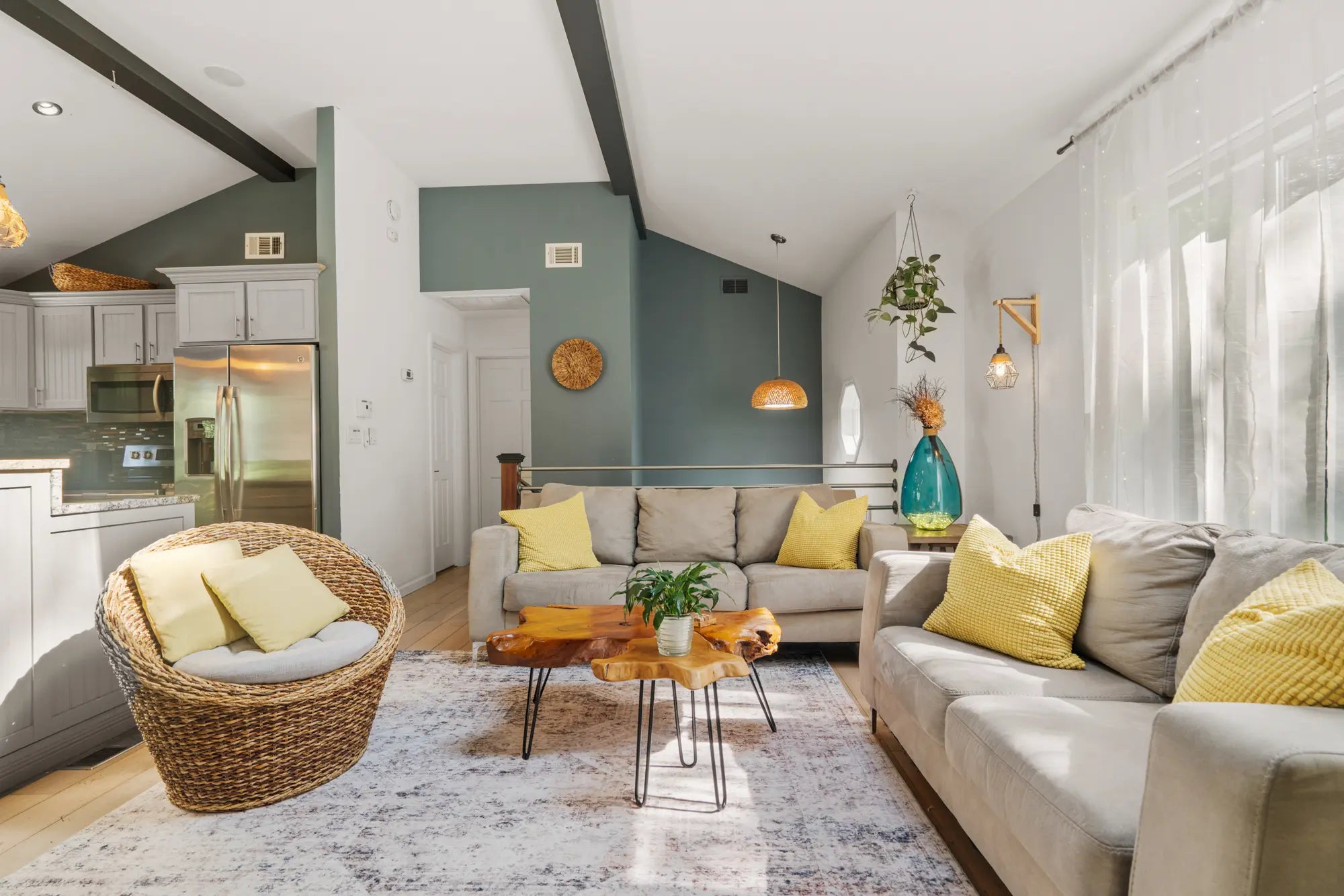 Airbnb Photography: Modern Rustic Retreat in Bushkill, PA