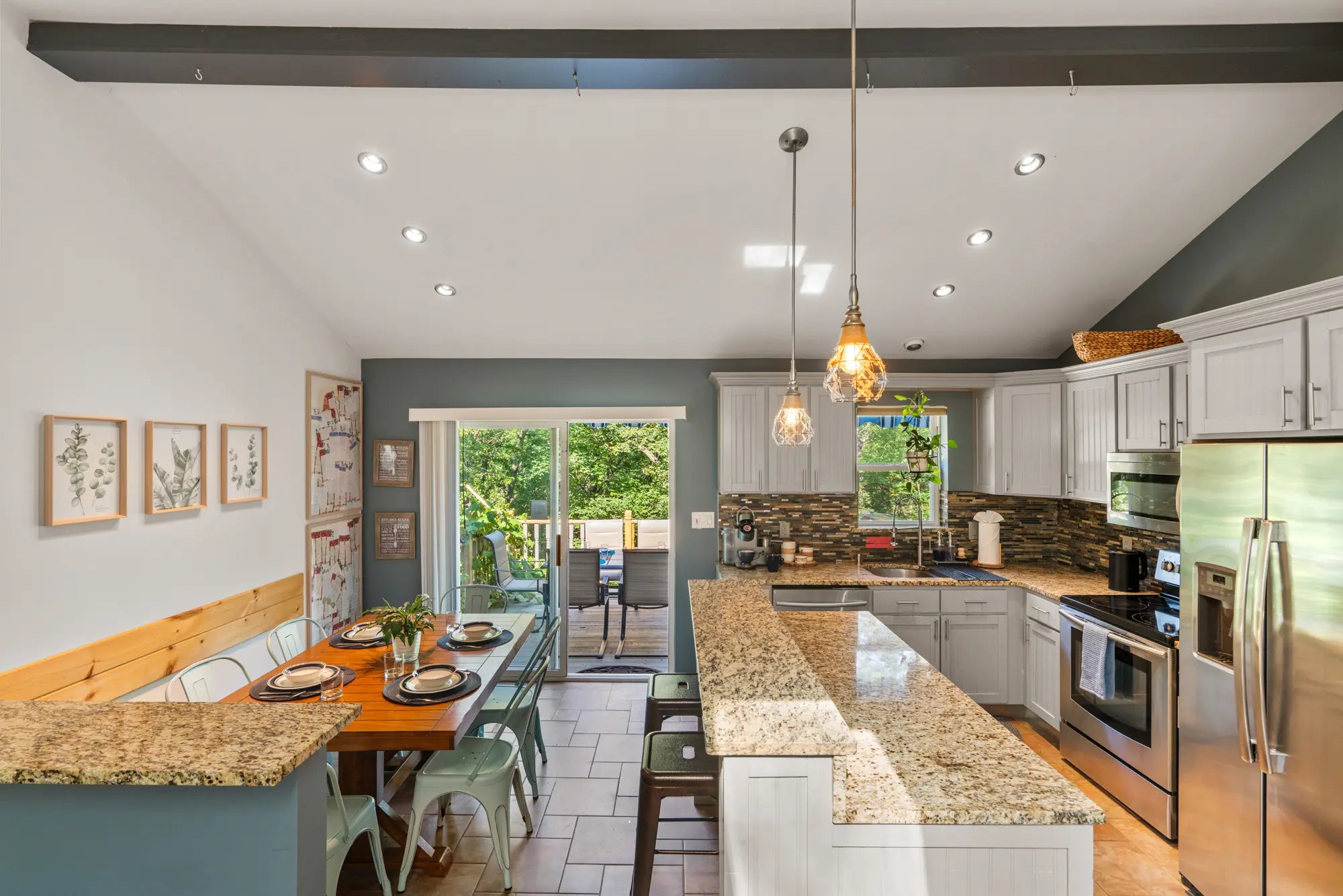 Airbnb Photography: Modern Rustic Retreat in Bushkill, PA