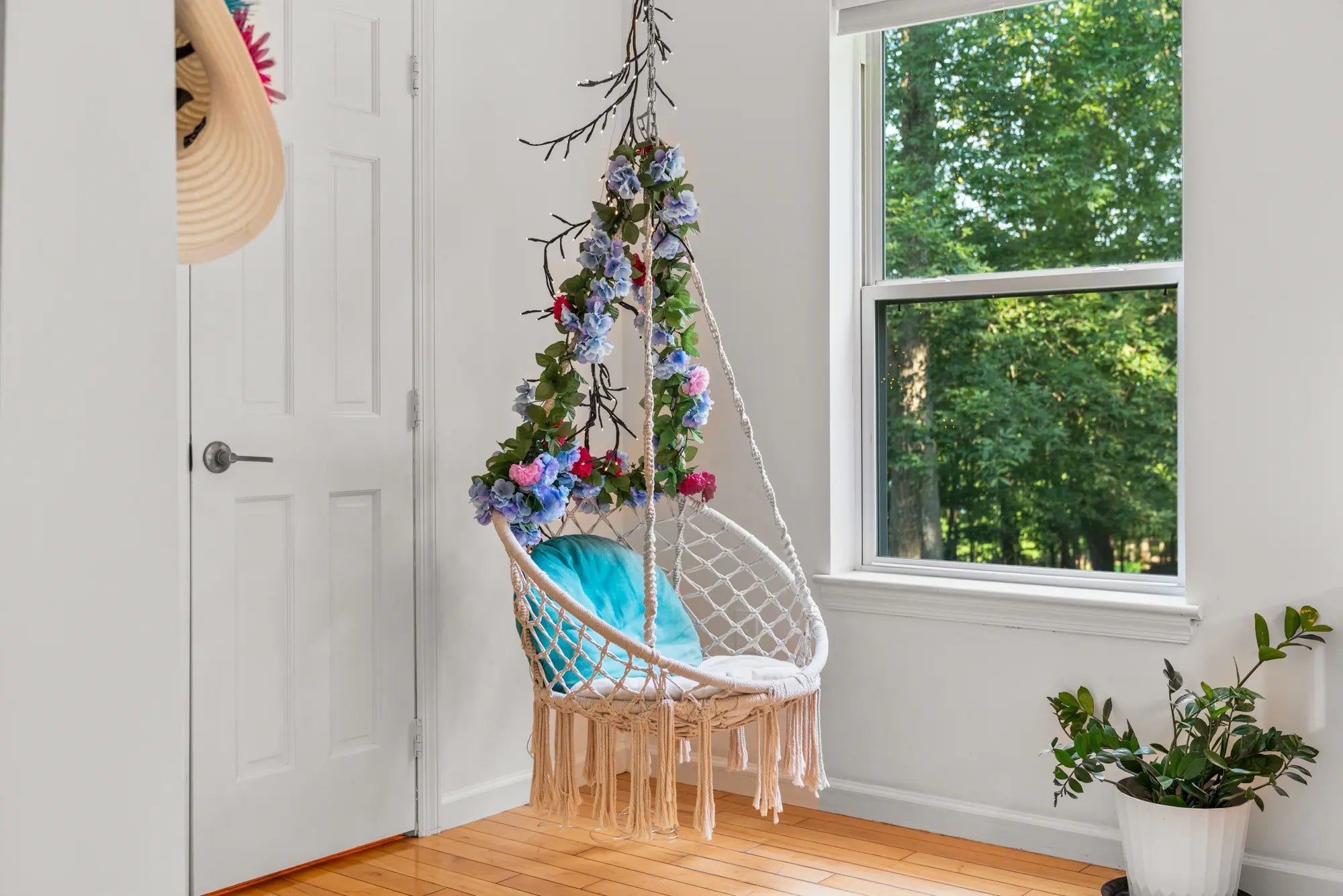 Airbnb Photography: Modern Rustic Retreat in Bushkill, PA