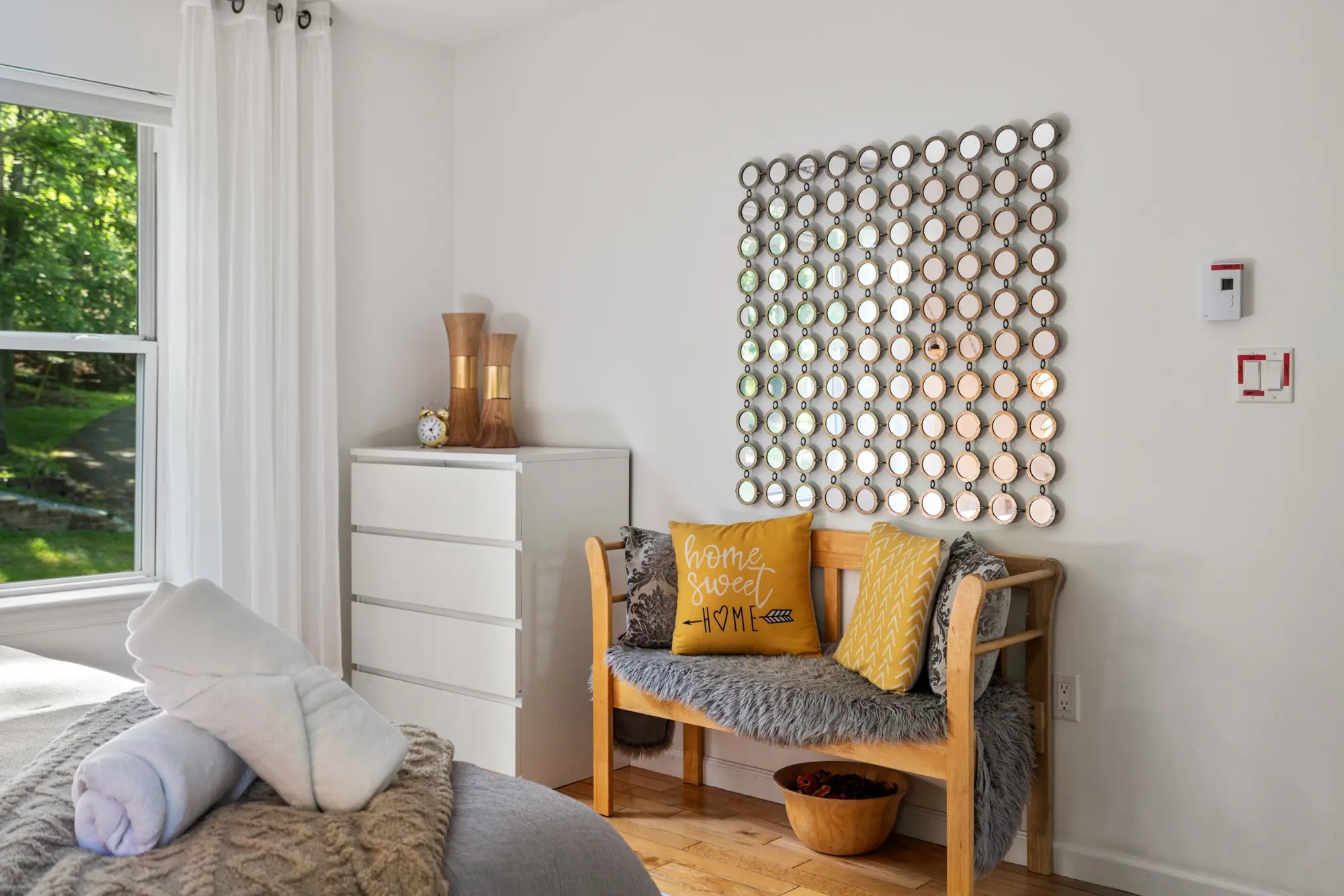 Airbnb Photography: Modern Rustic Retreat in Bushkill, PA