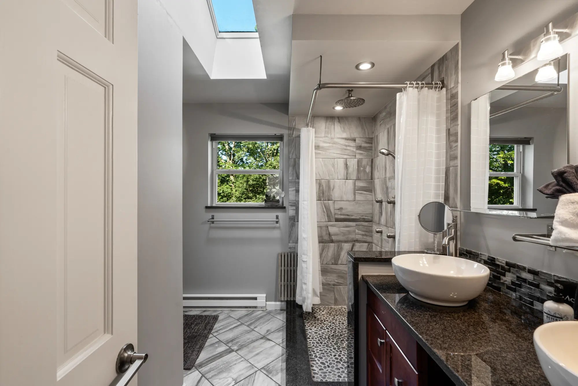 Airbnb Photography: Modern Rustic Retreat in Bushkill, PA