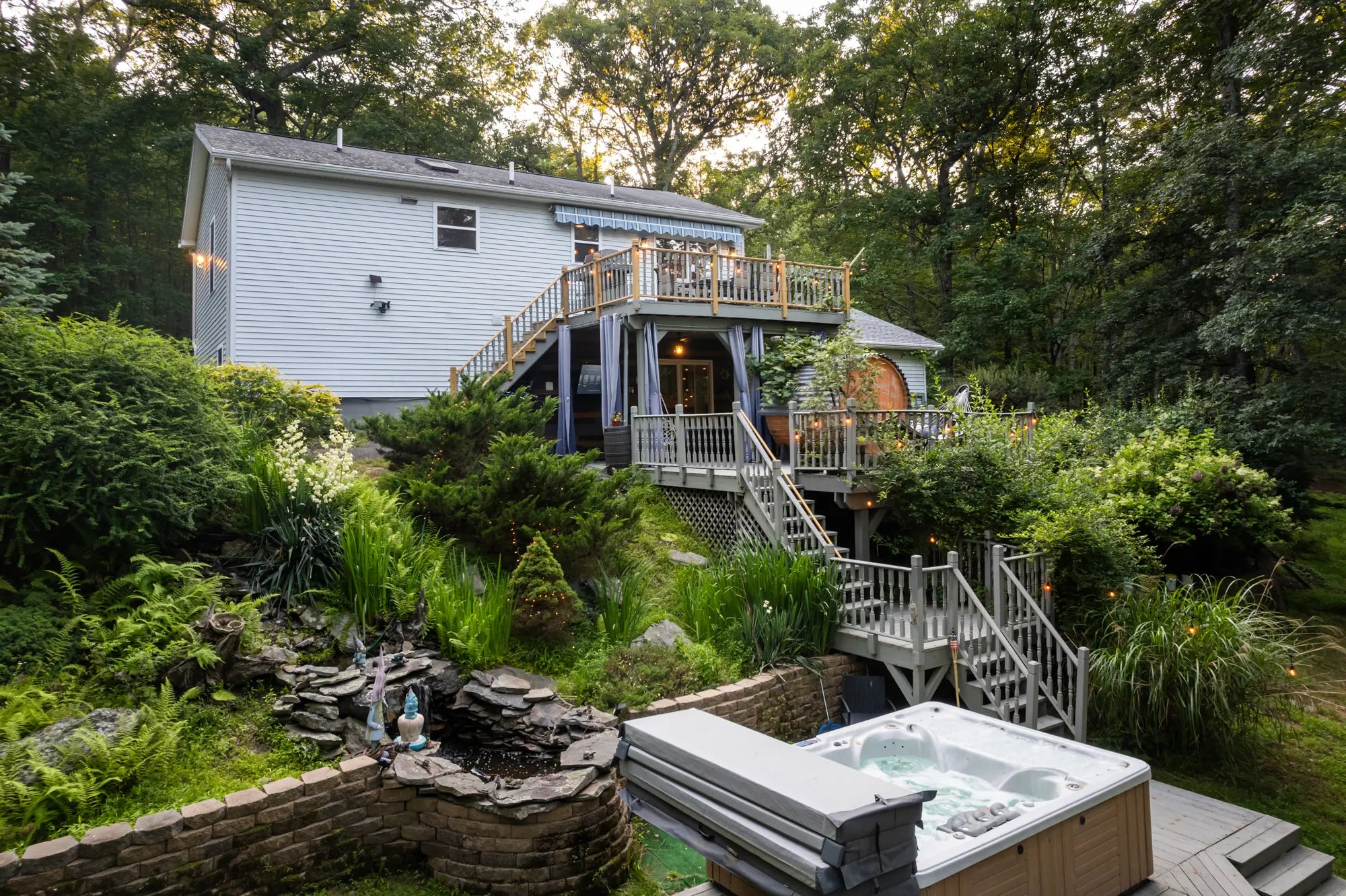 Airbnb Photography: Modern Rustic Retreat in Bushkill, PA