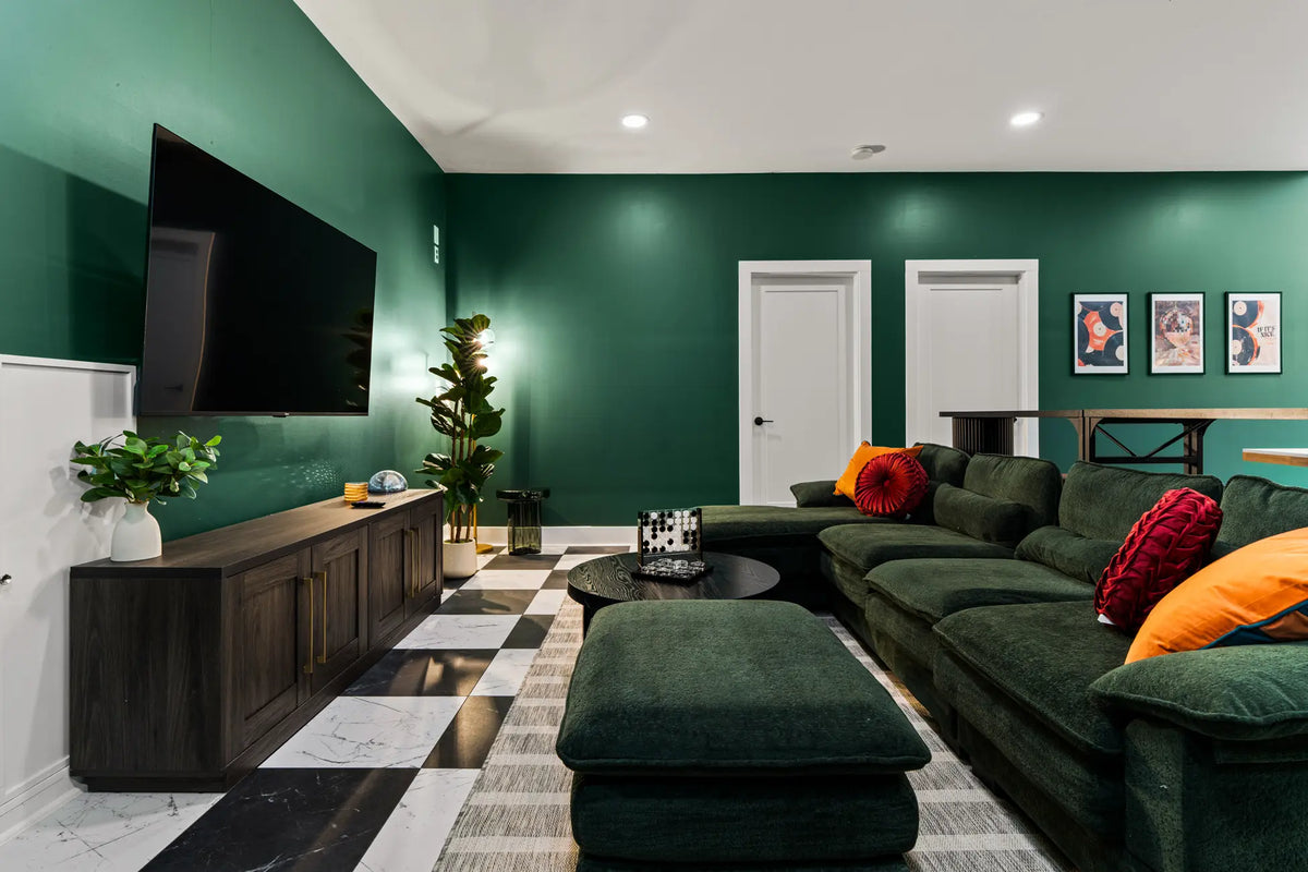 Airbnb Photography in East Stroudsburg, PA | Wooded Poolside Retreat