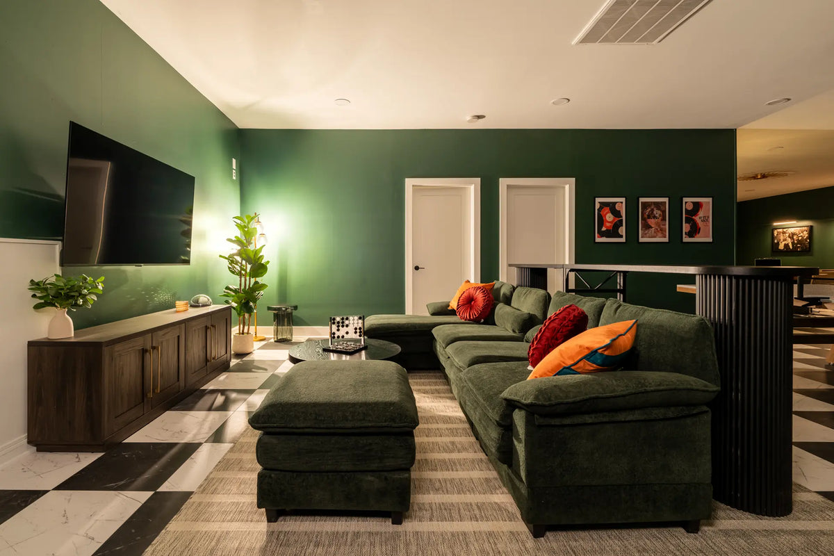 Airbnb Photography in East Stroudsburg, PA | Wooded Poolside Retreat