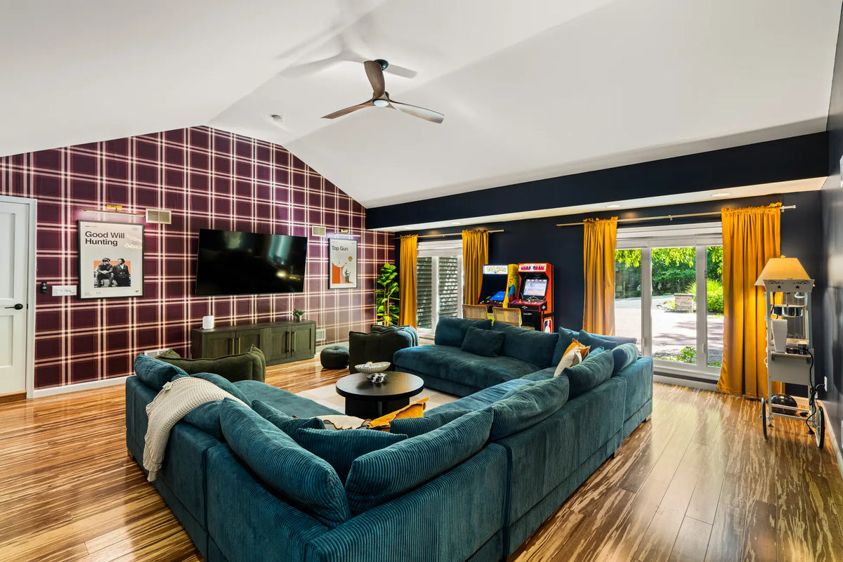 Airbnb Photography in East Stroudsburg, PA | Wooded Poolside Retreat