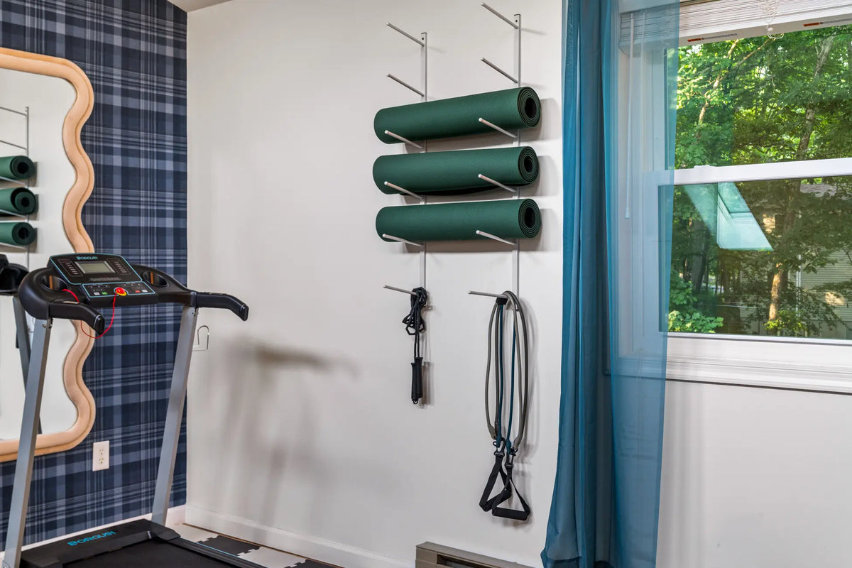 Airbnb Photography in East Stroudsburg, PA | Wooded Poolside Retreat