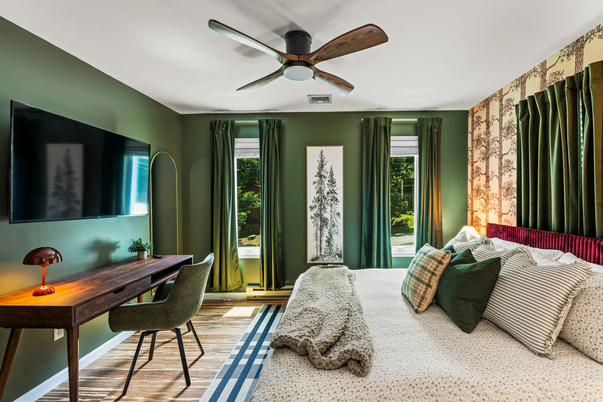 Airbnb Photography in East Stroudsburg, PA | Wooded Poolside Retreat
