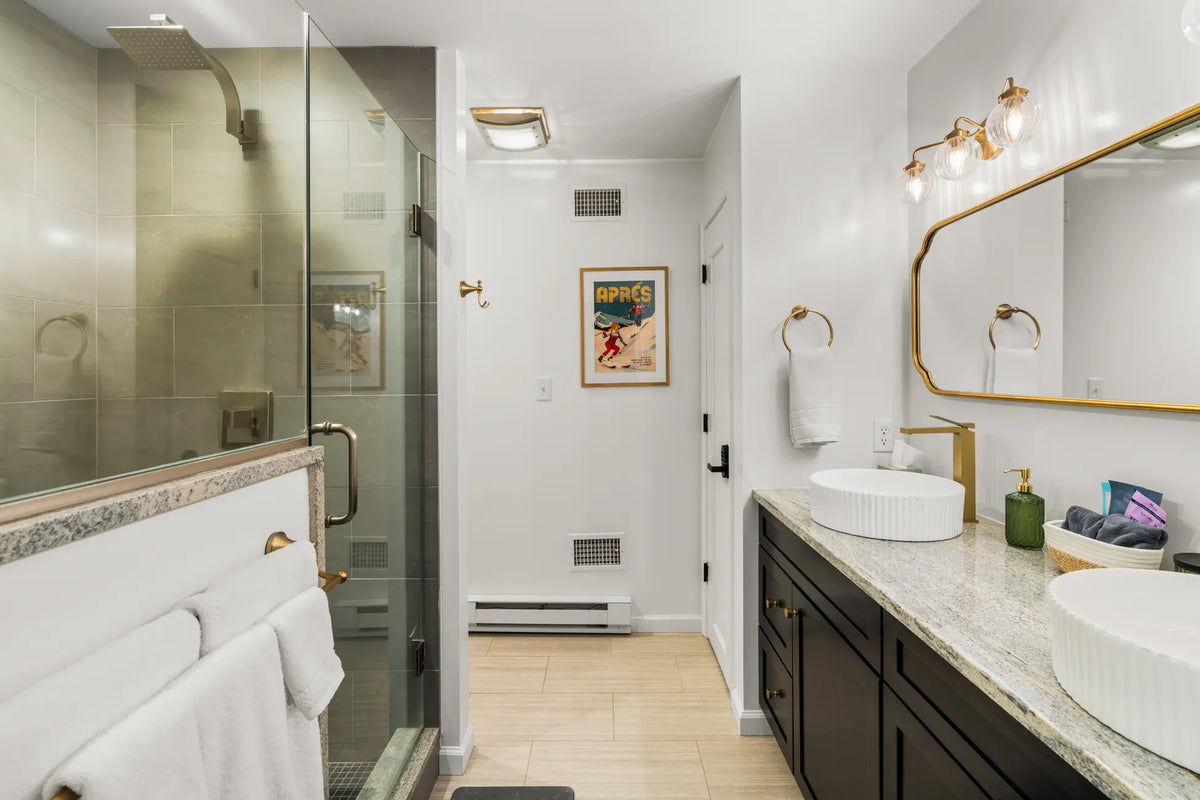 Airbnb Photography in East Stroudsburg, PA | Wooded Poolside Retreat