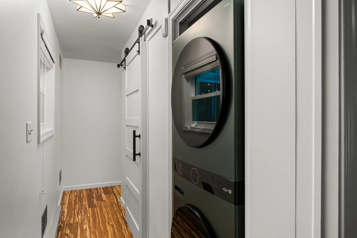 Airbnb Photography in East Stroudsburg, PA | Wooded Poolside Retreat