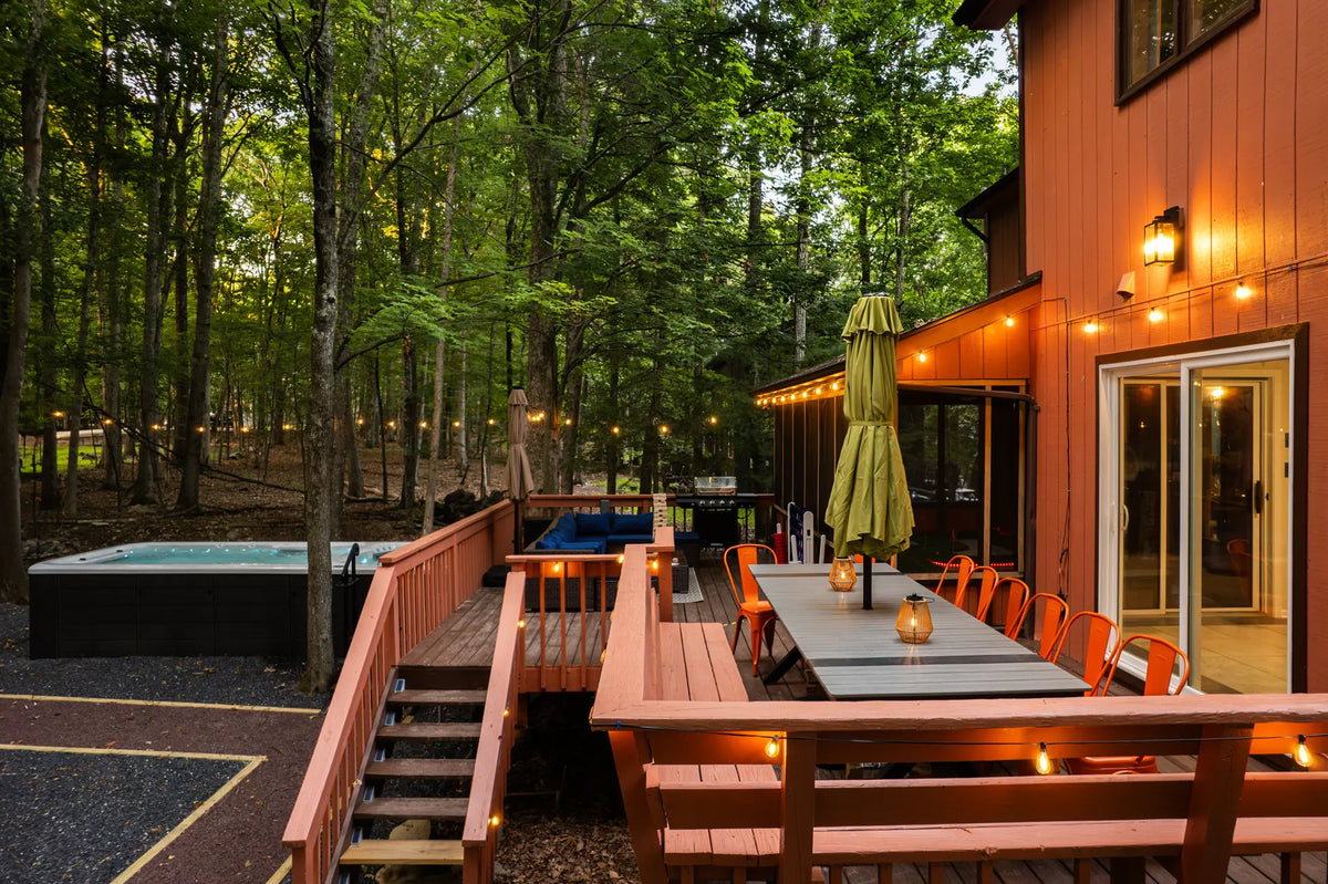 Airbnb Photography in East Stroudsburg, PA | Wooded Twilight Retreat
