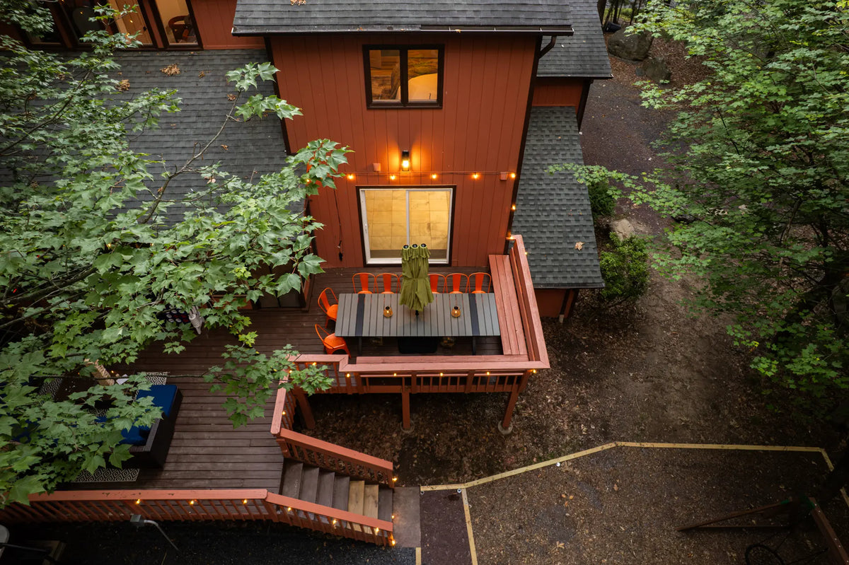 Airbnb Photography in East Stroudsburg, PA | Wooded Twilight Retreat