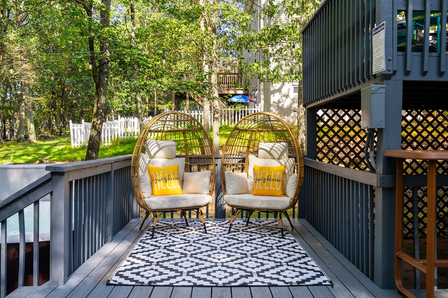 Airbnb Photography: Charming Retreat at Penn Estates, East Stroudsburg