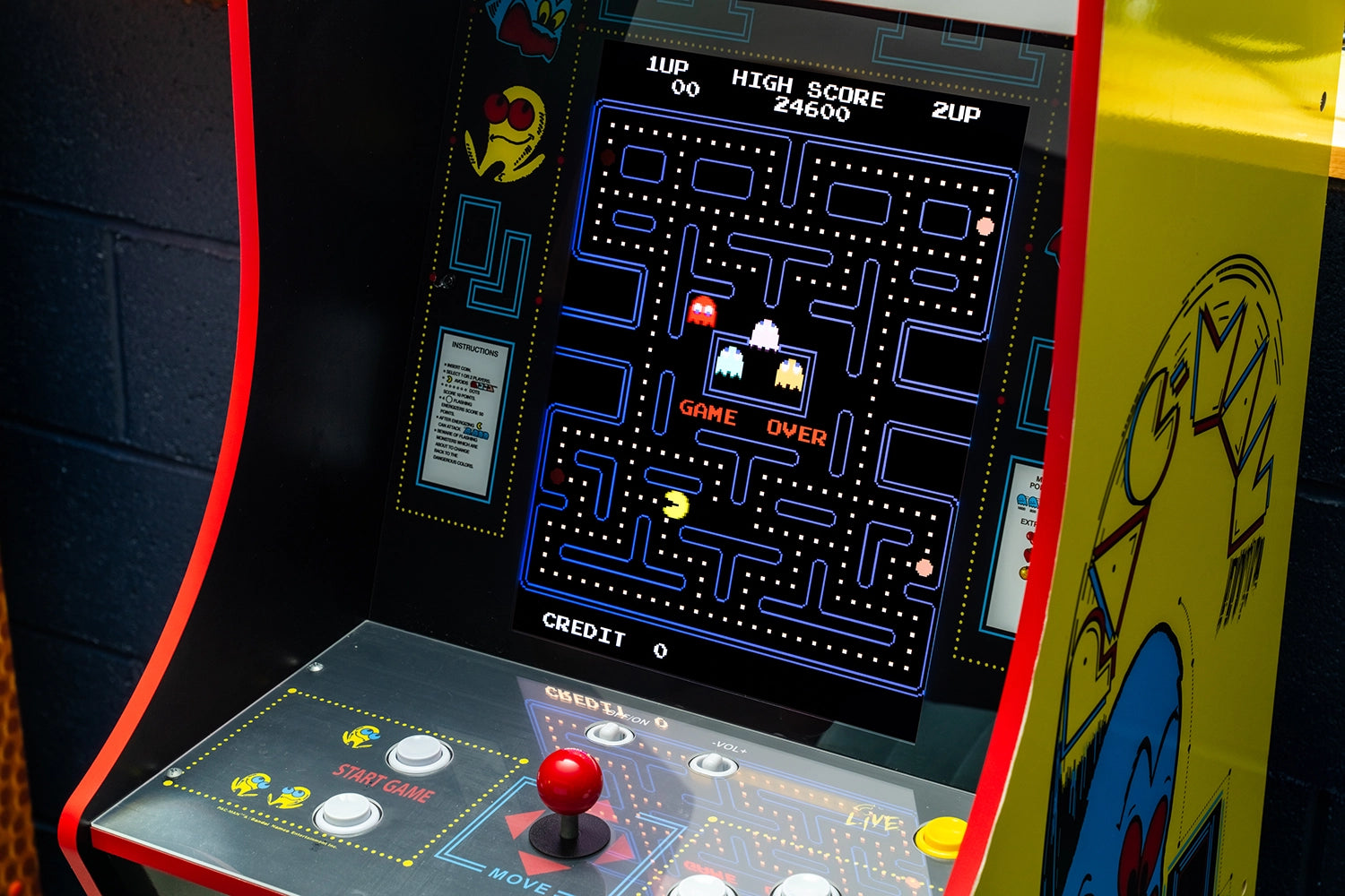 Airbnb Photography: Charming Retreat at Penn Estates, East Stroudsburg