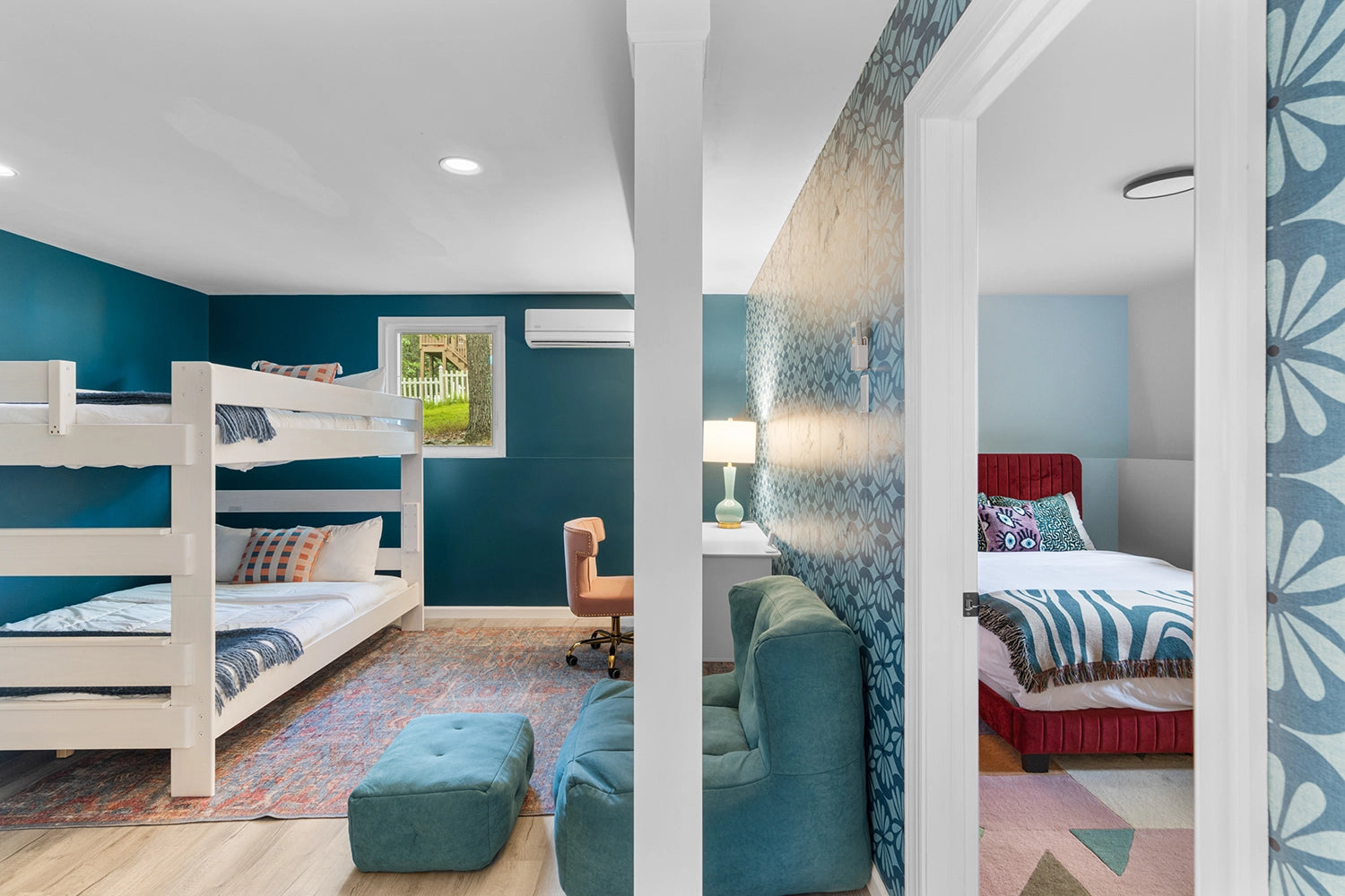 Airbnb Photography: Charming Retreat at Penn Estates, East Stroudsburg