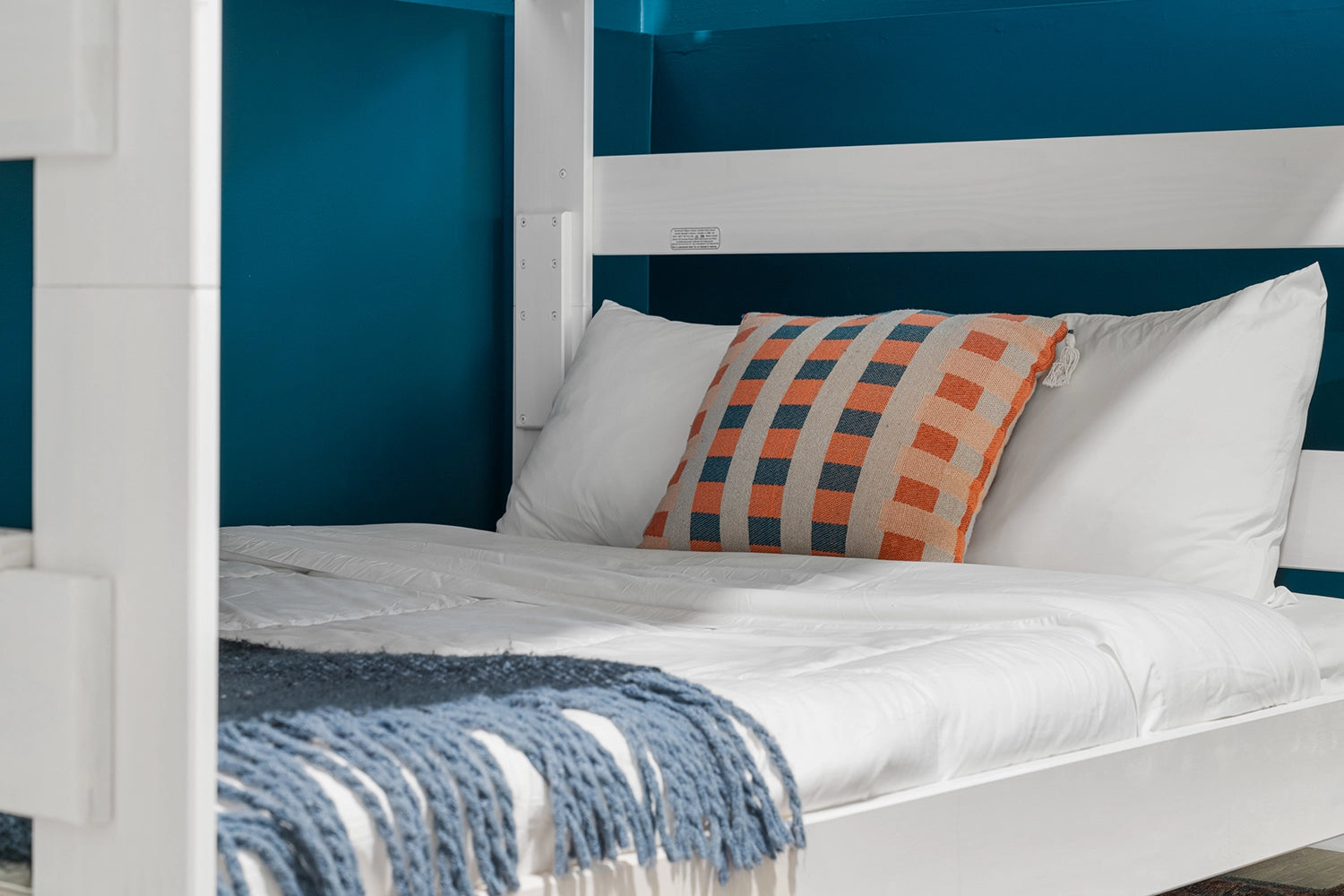 Airbnb Photography: Charming Retreat at Penn Estates, East Stroudsburg