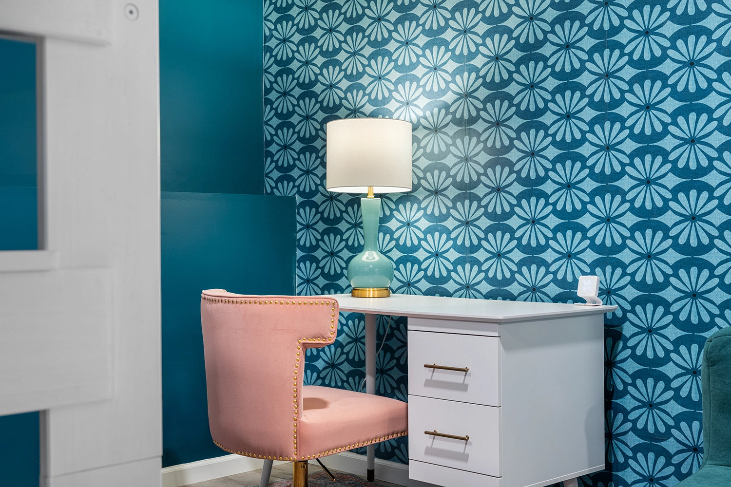 Airbnb Photography: Charming Retreat at Penn Estates, East Stroudsburg