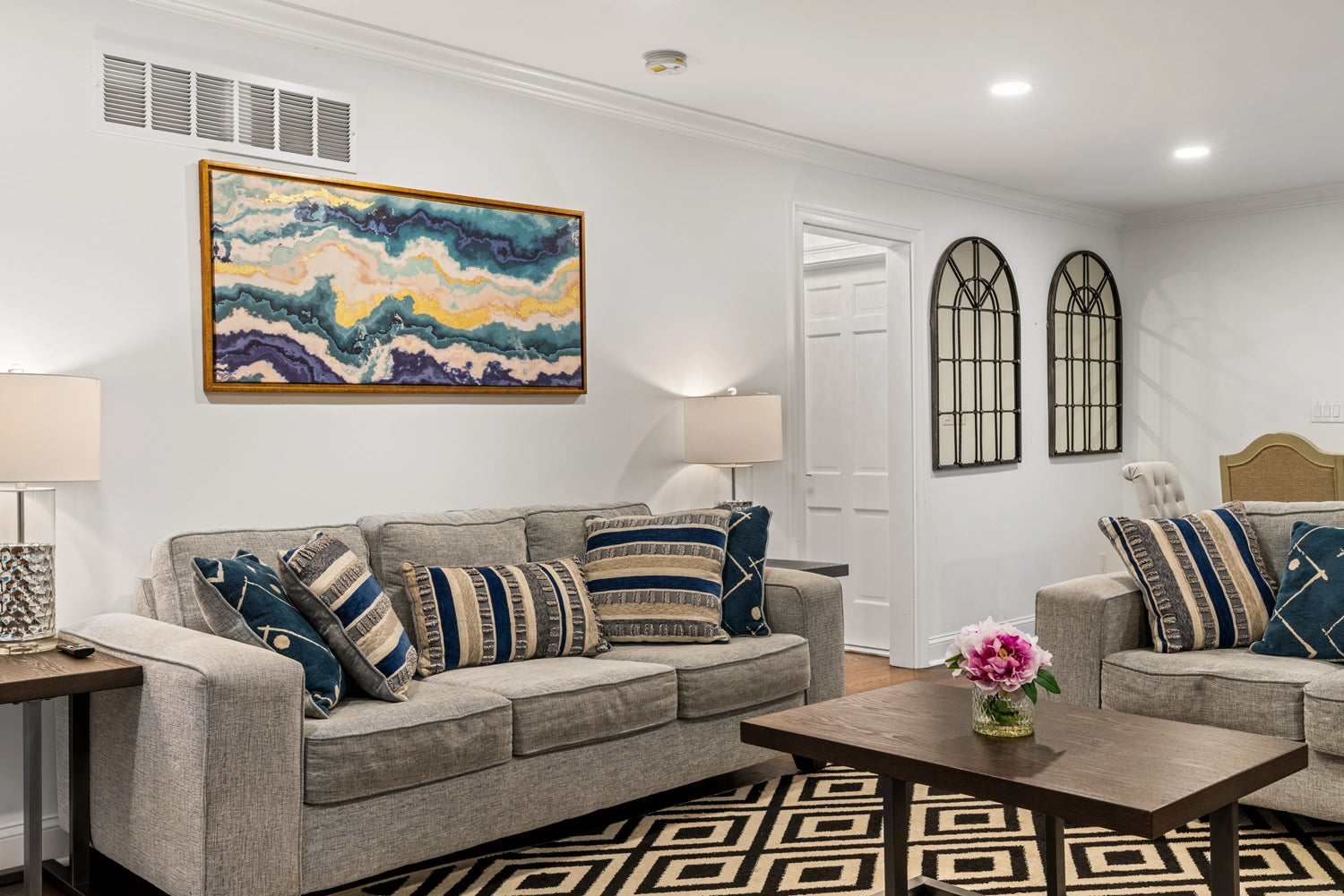 Airbnb Photography: Princeton’s Contemporary Retreat