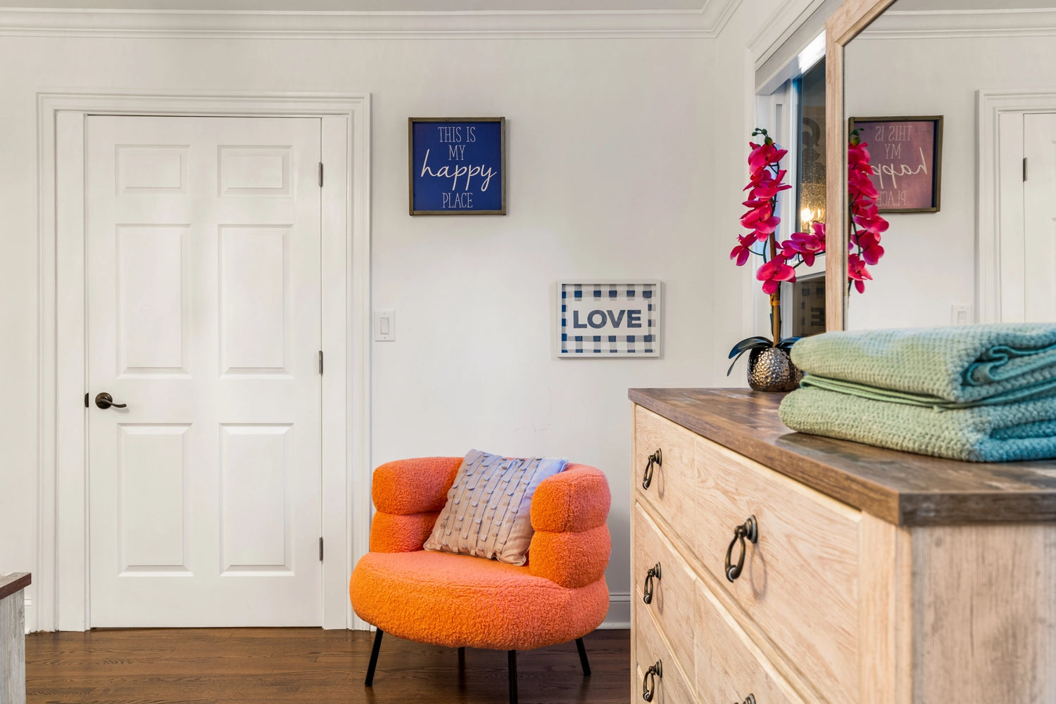 Airbnb Photography: Princeton’s Contemporary Retreat