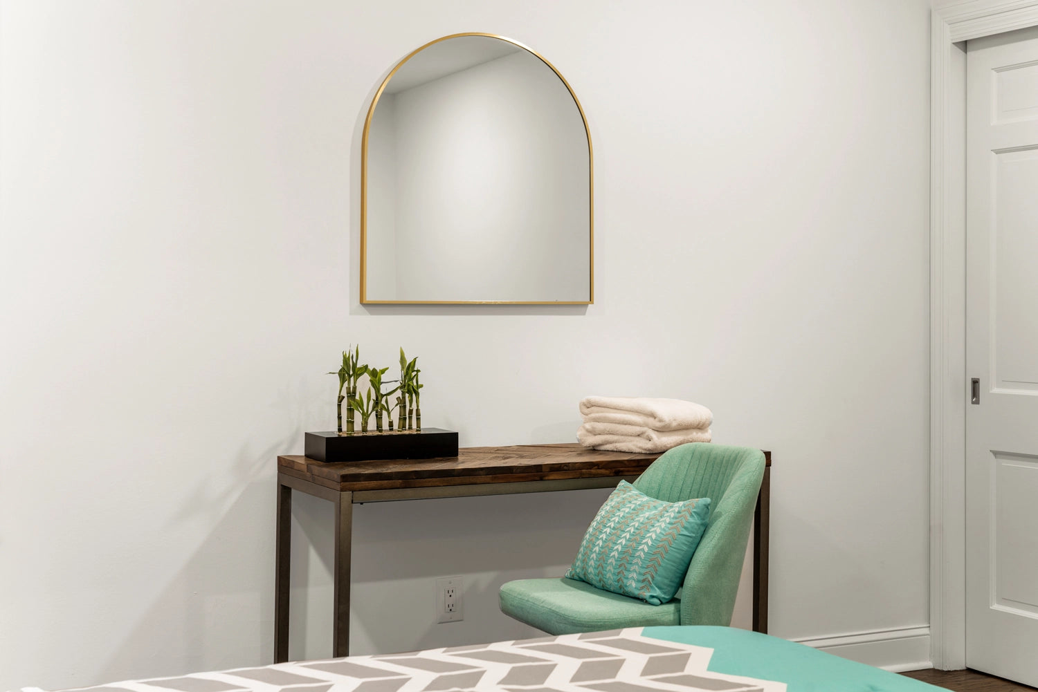 Airbnb Photography: Princeton’s Contemporary Retreat