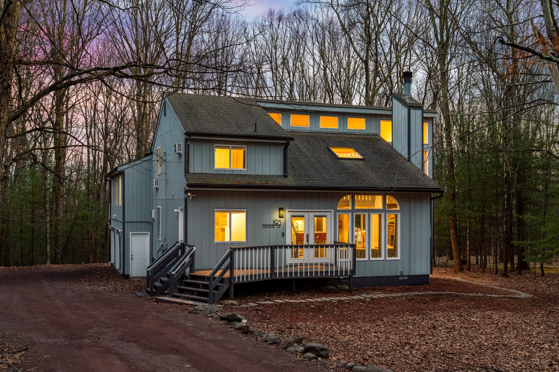 Airbnb Photography East Stroudsburg PA | Hyland Drive Lakehouse