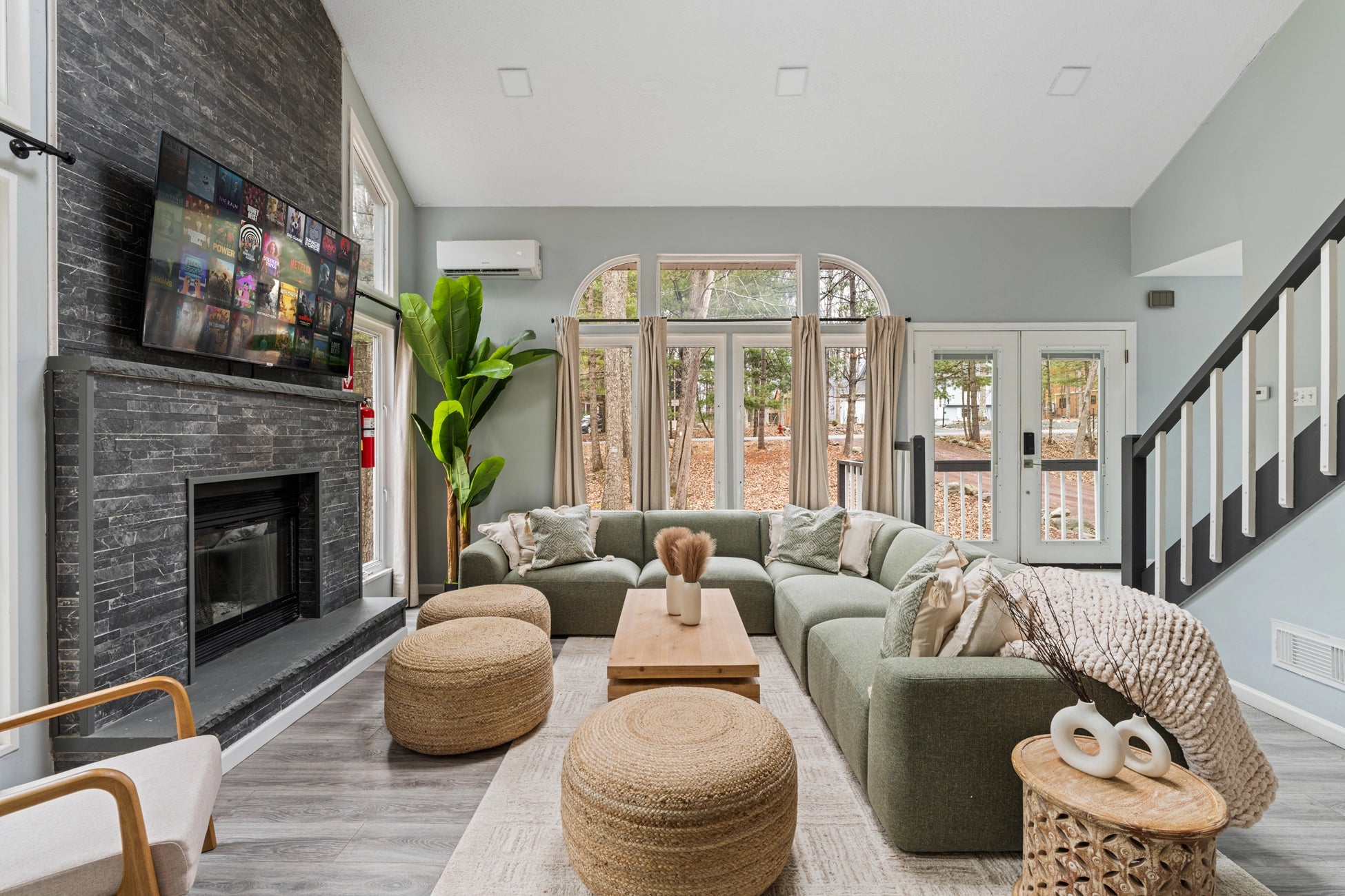 Airbnb Photography East Stroudsburg PA | Hyland Drive Lakehouse