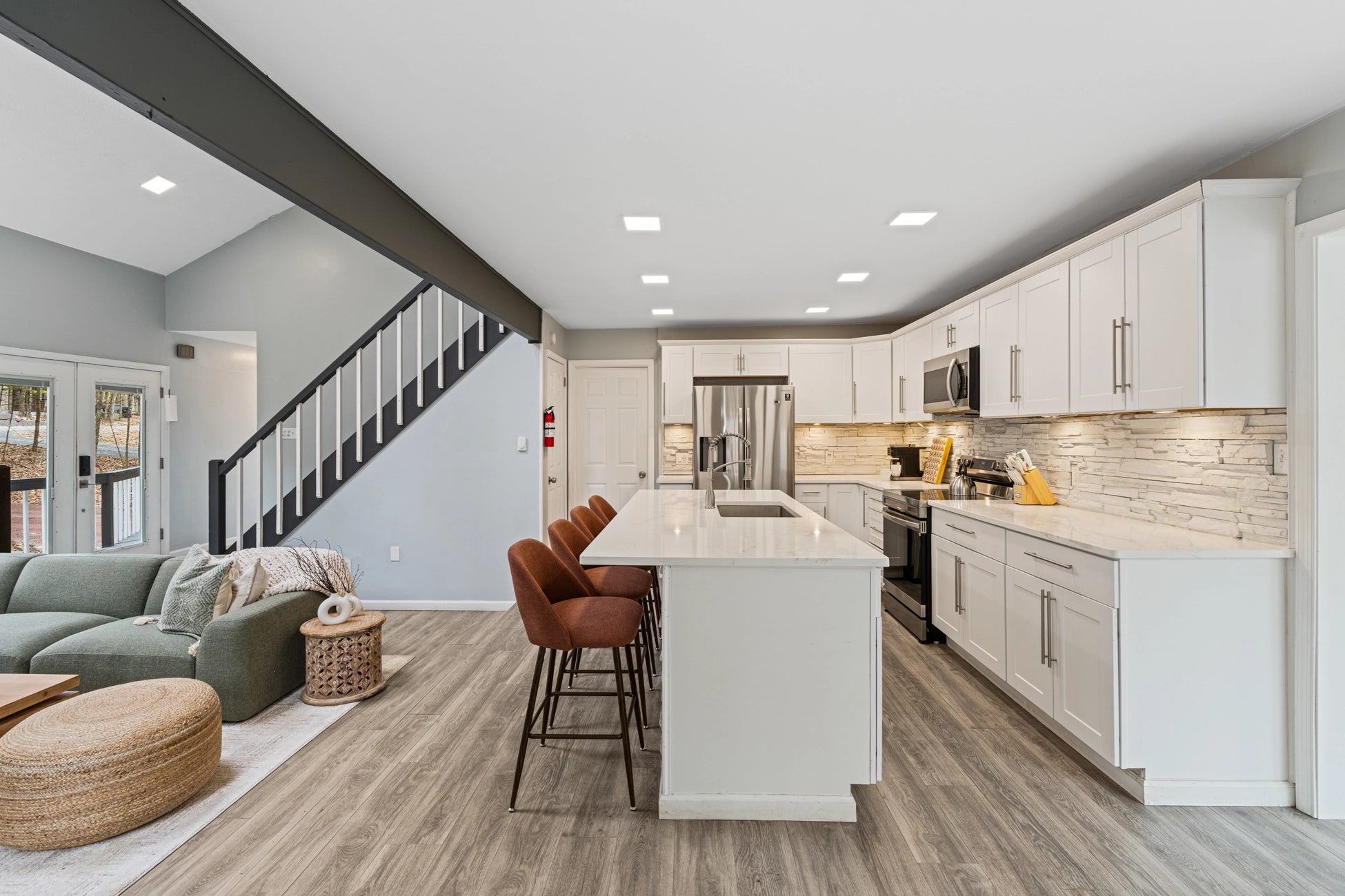Airbnb Photography East Stroudsburg PA | Hyland Drive Lakehouse