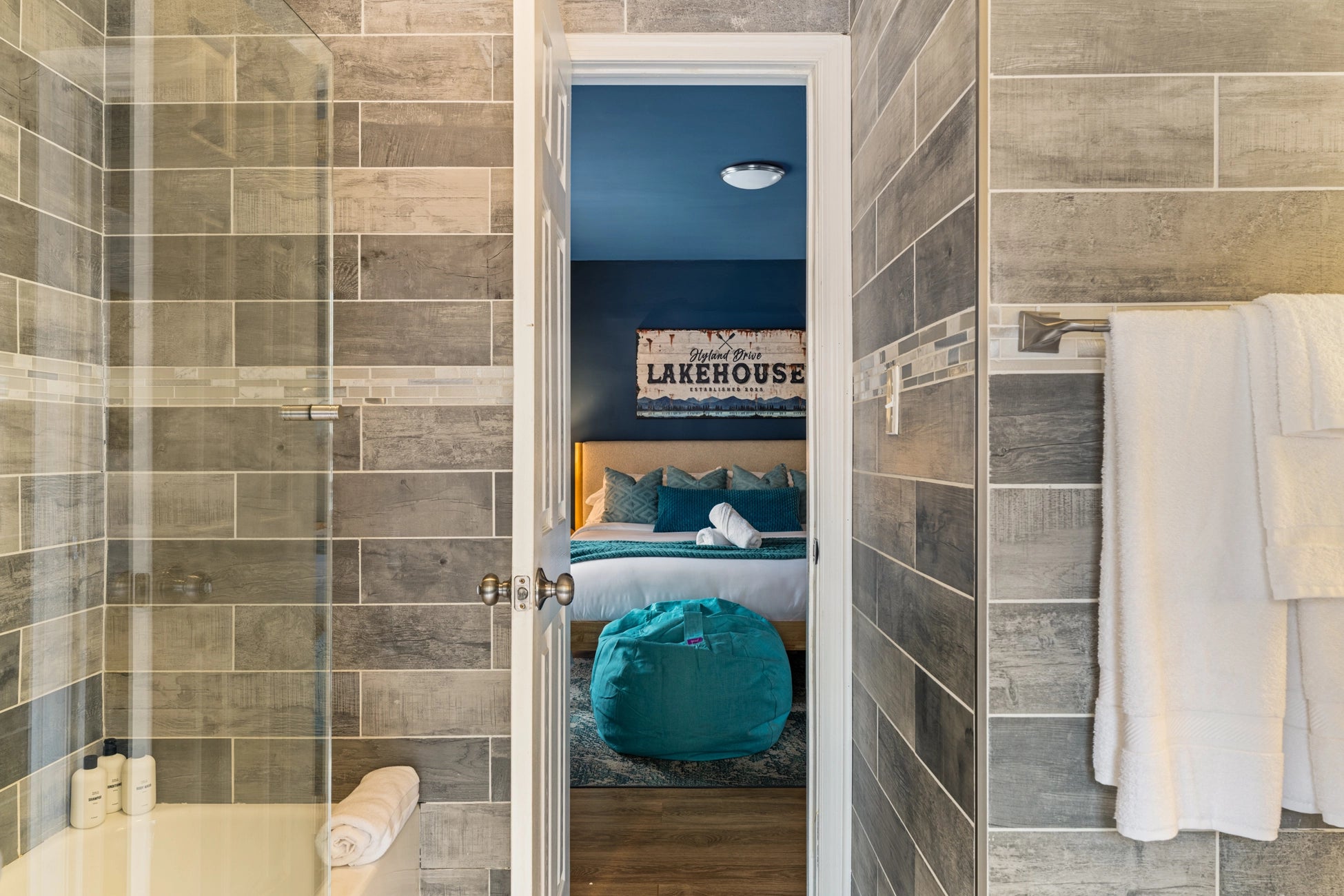 Airbnb Photography East Stroudsburg PA | Hyland Drive Lakehouse