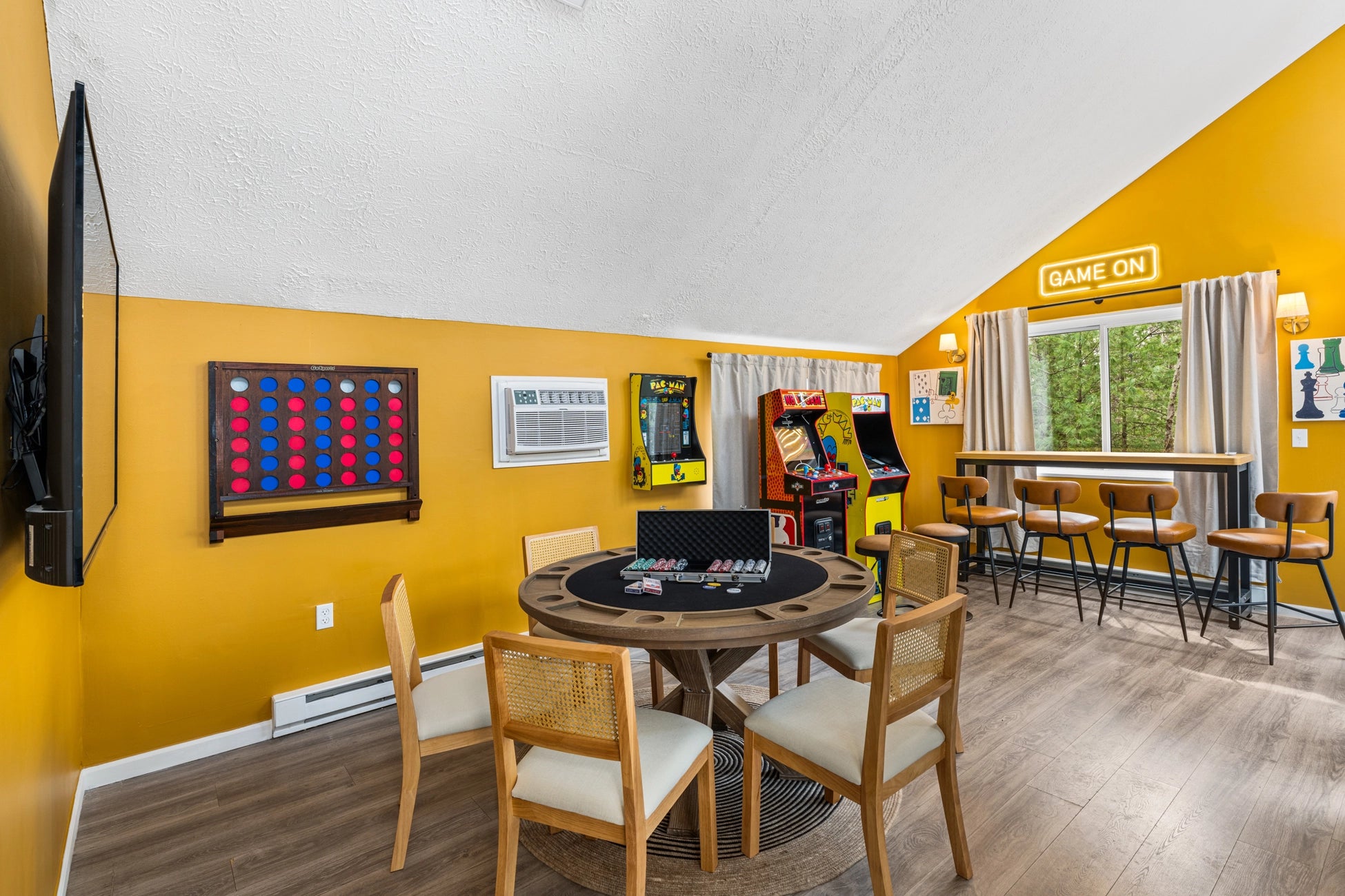 Airbnb Photography East Stroudsburg PA | Hyland Drive Lakehouse