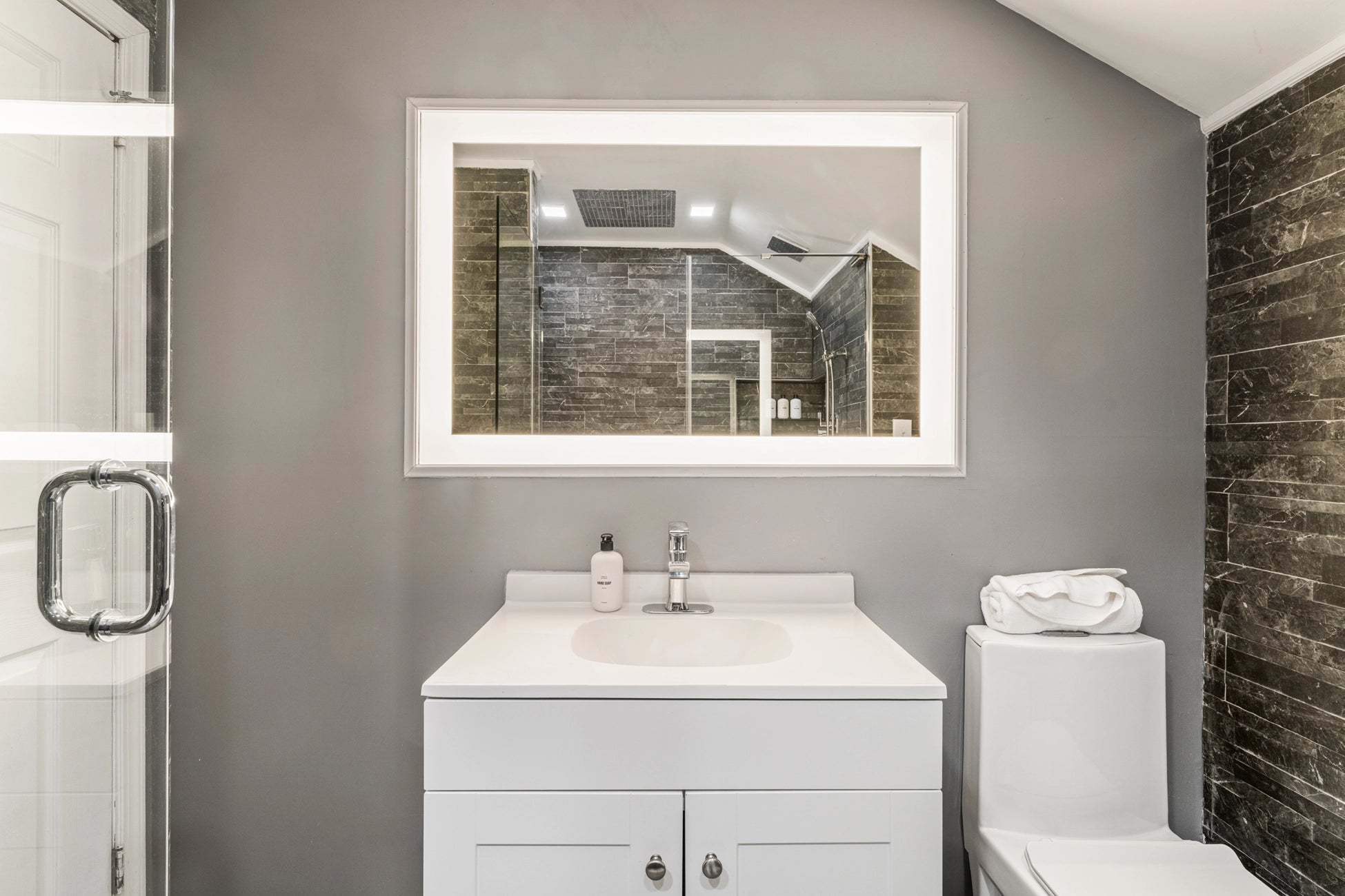 Airbnb Photography East Stroudsburg PA | Hyland Drive Lakehouse