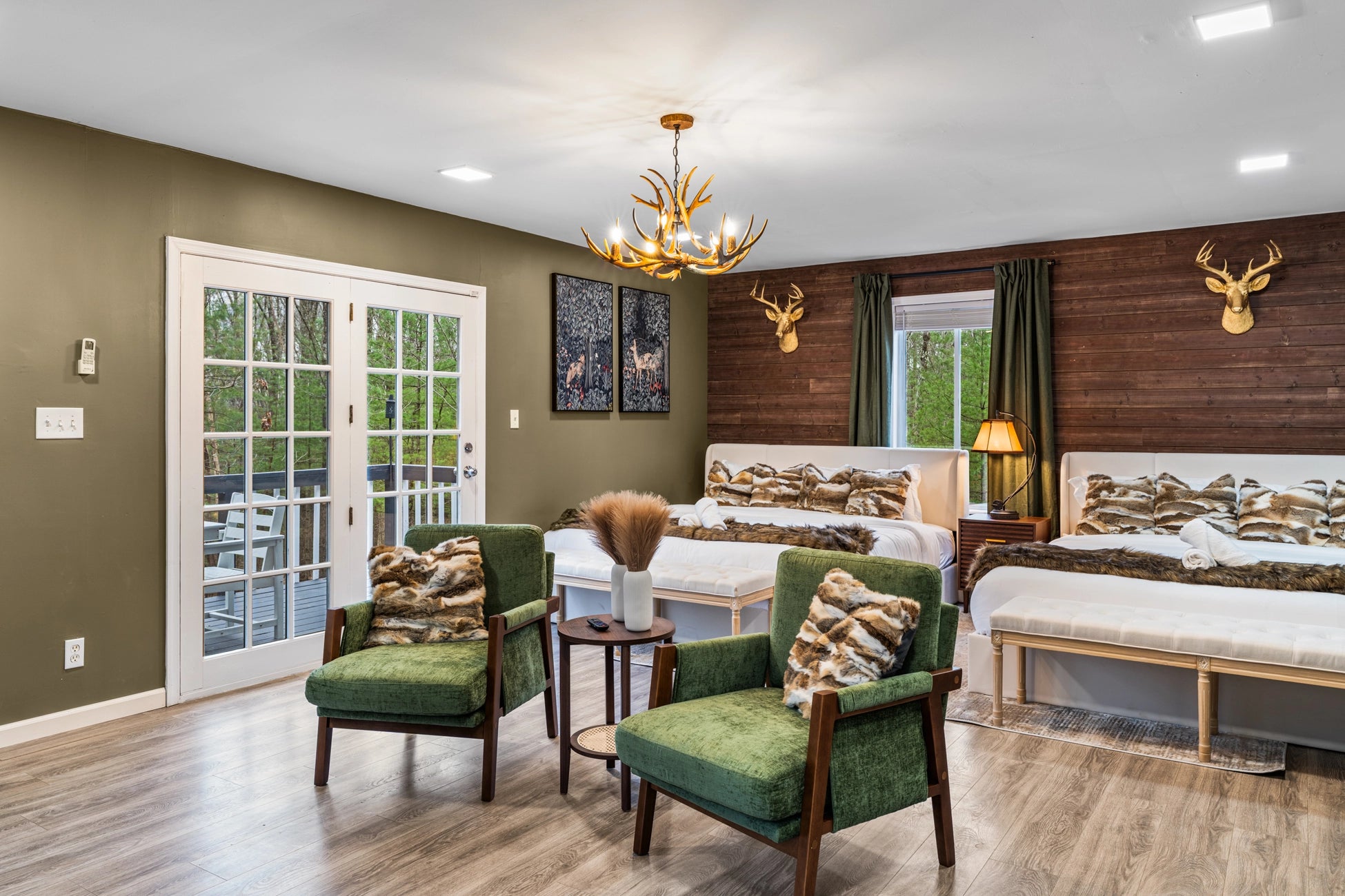 Airbnb Photography East Stroudsburg PA | Hyland Drive Lakehouse