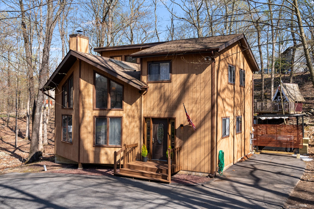 Airbnb Photography: Stylish Poconos Chalet in East Stroudsburg, PA