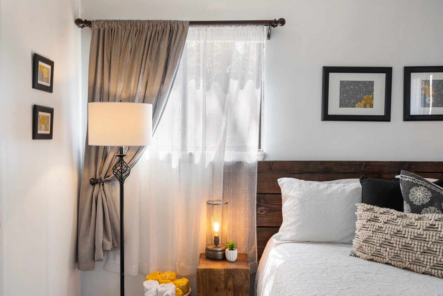 Airbnb Photography: Stylish Poconos Chalet in East Stroudsburg, PA