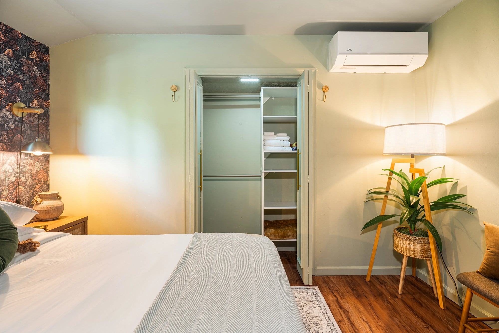 Airbnb Photography: Rustic‑Contemporary Pocono Retreat, PA