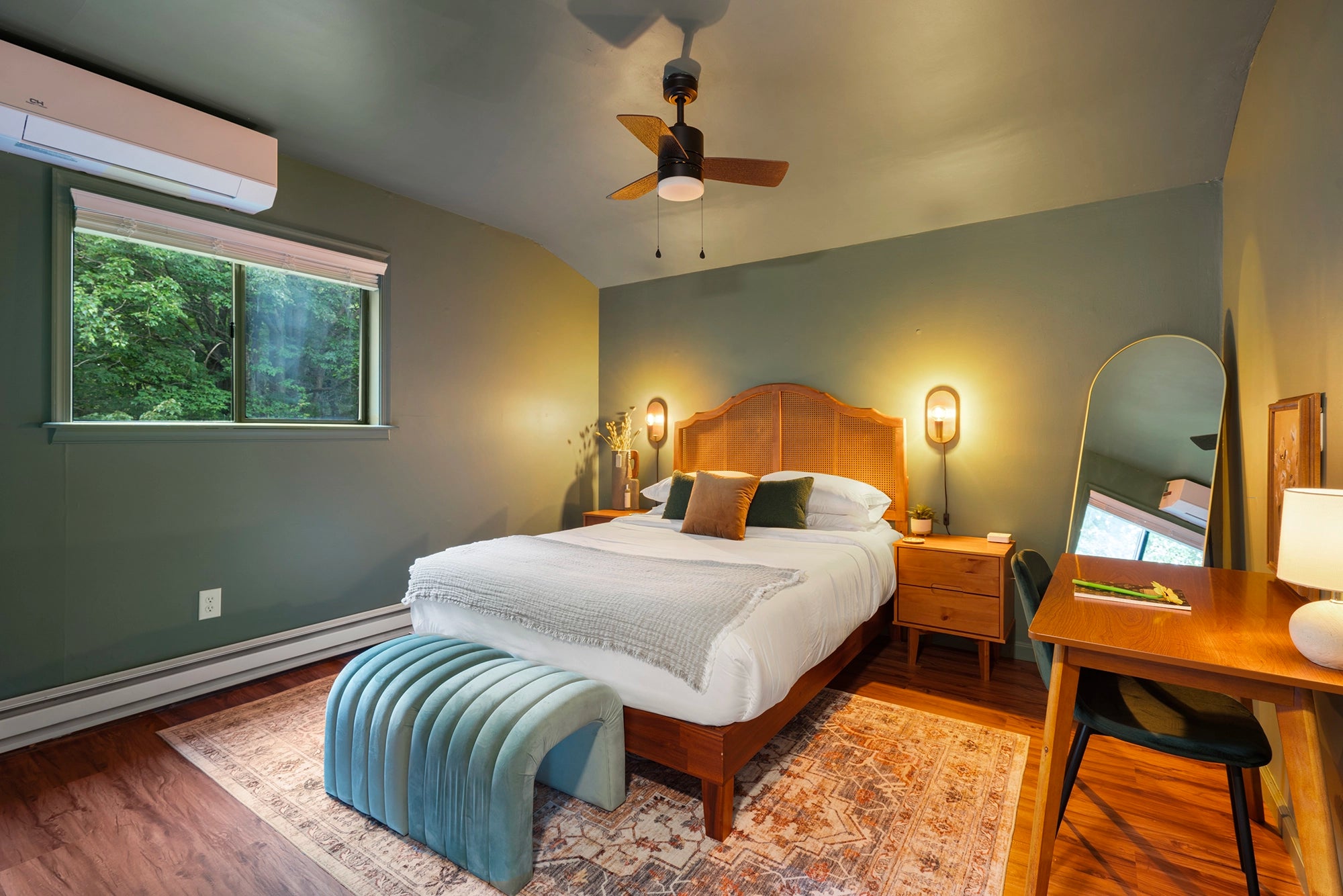 Airbnb Photography: Rustic‑Contemporary Pocono Retreat, PA