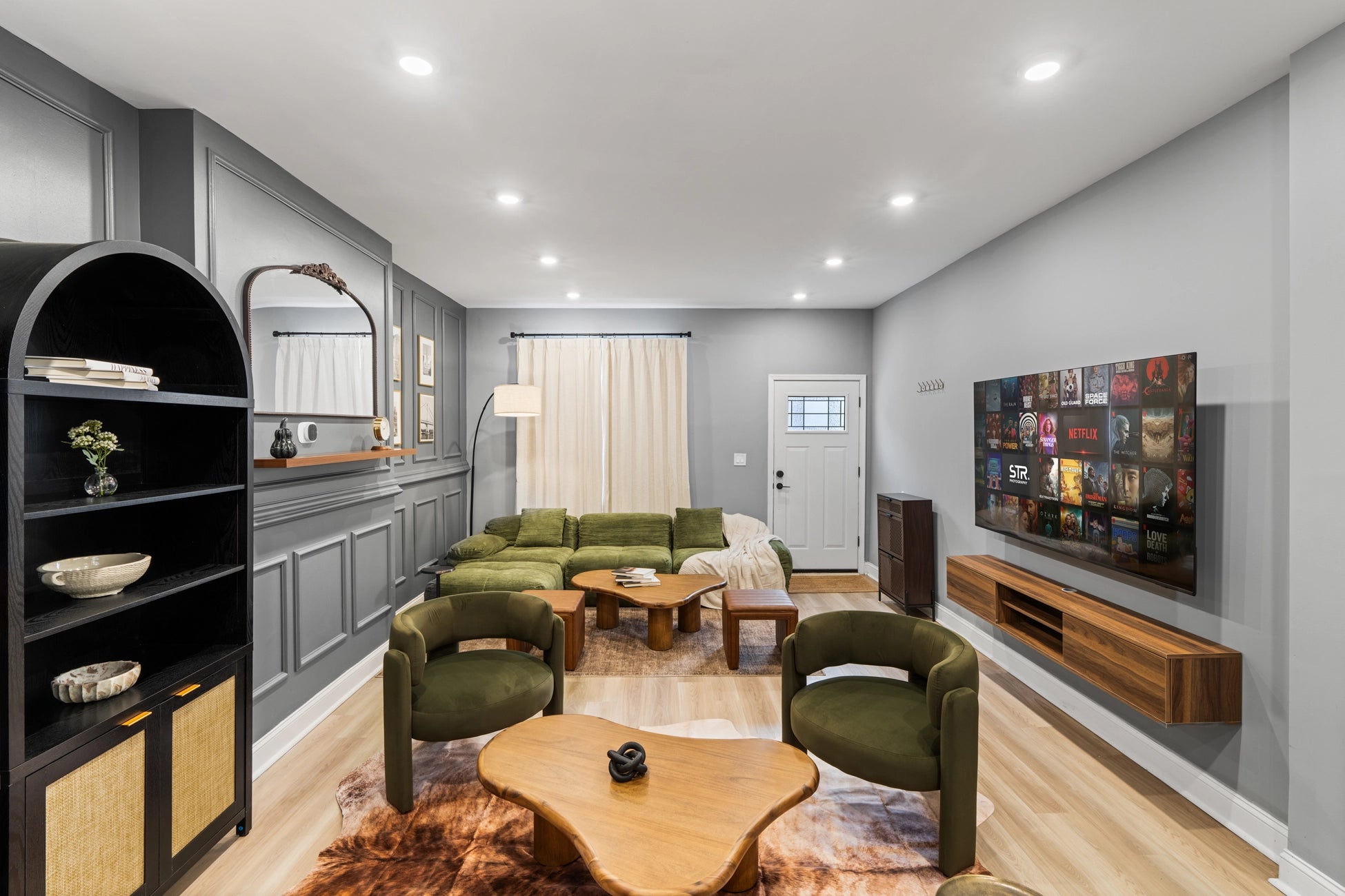 Airbnb Photography: Modern Brick Townhouse STR in Philadelphia PA