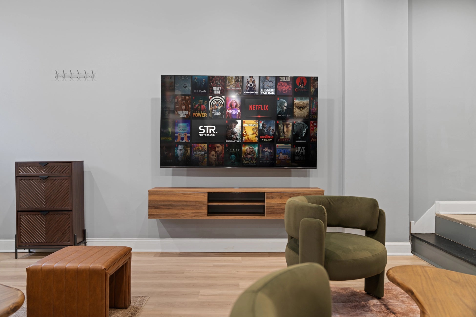 Airbnb Photography: Modern Brick Townhouse STR in Philadelphia PA