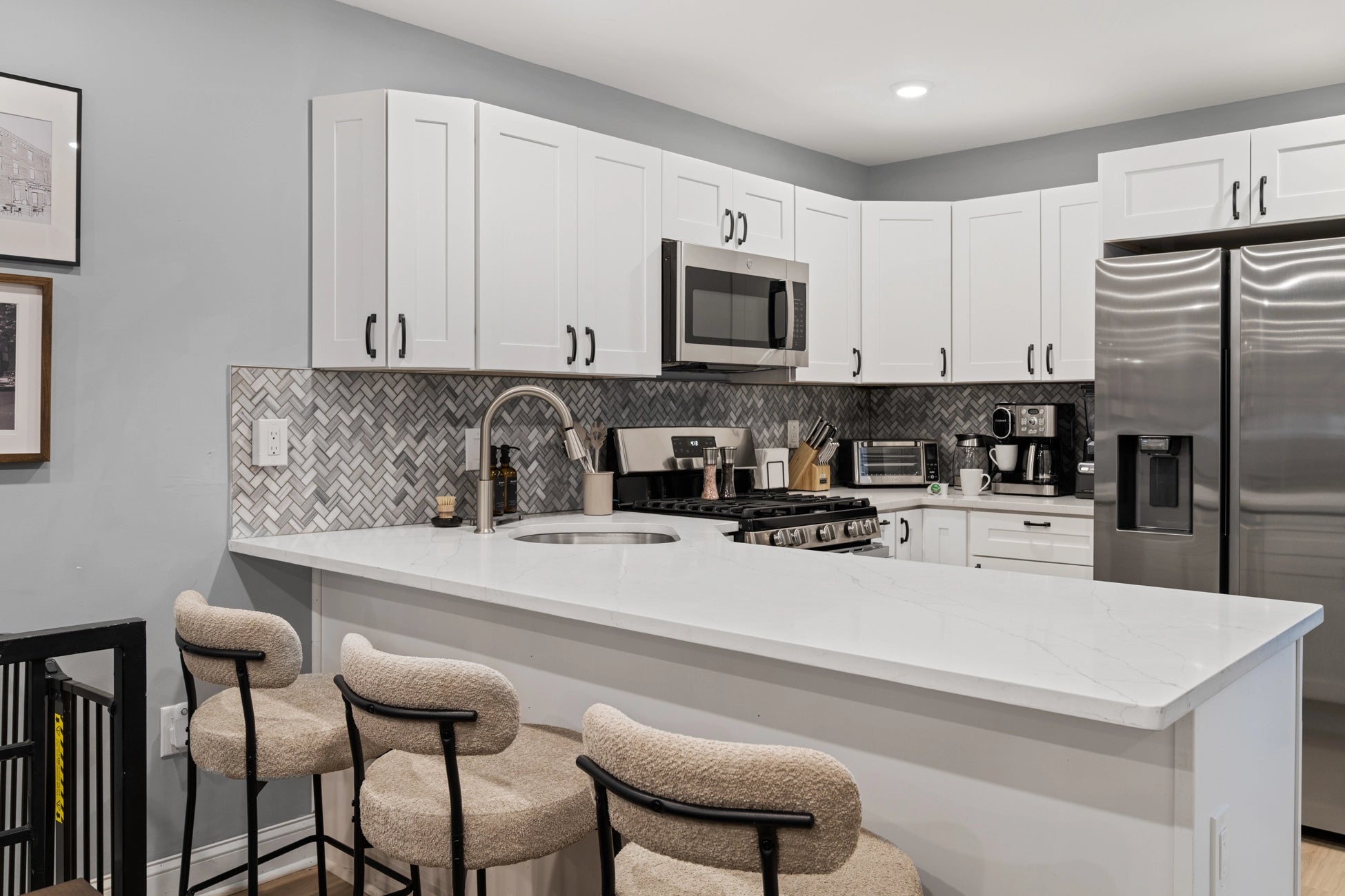 Airbnb Photography: Modern Brick Townhouse STR in Philadelphia PA