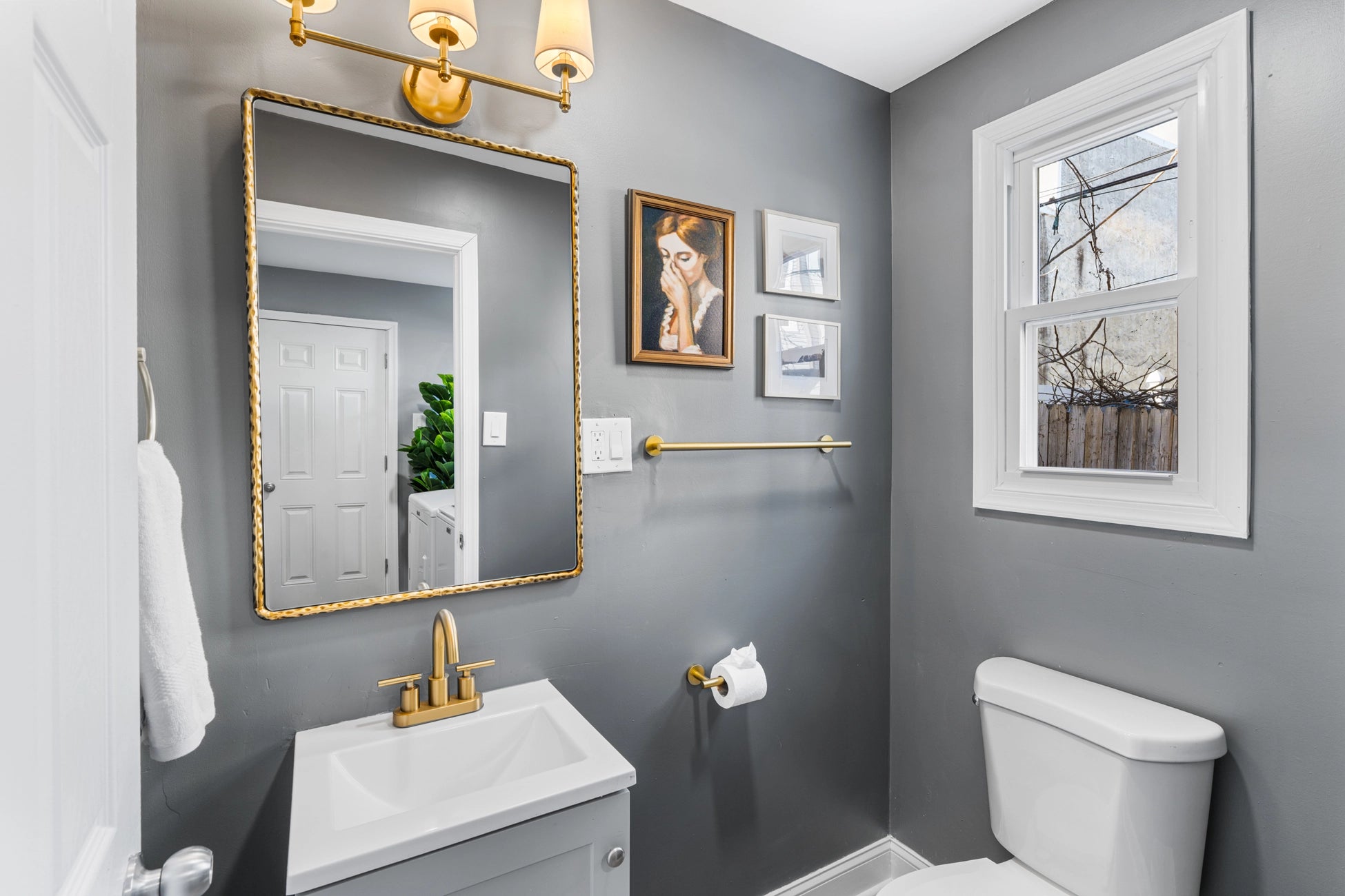 Airbnb Photography: Modern Brick Townhouse STR in Philadelphia PA