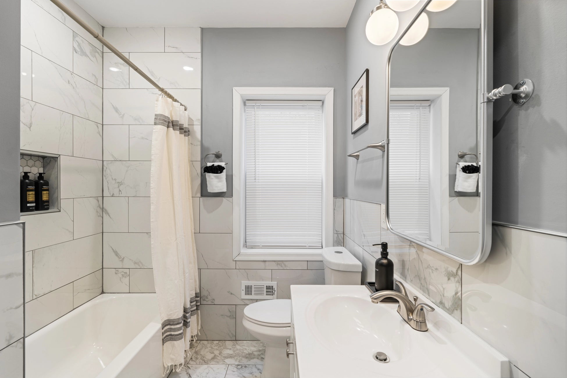 Airbnb Photography: Modern Brick Townhouse STR in Philadelphia PA